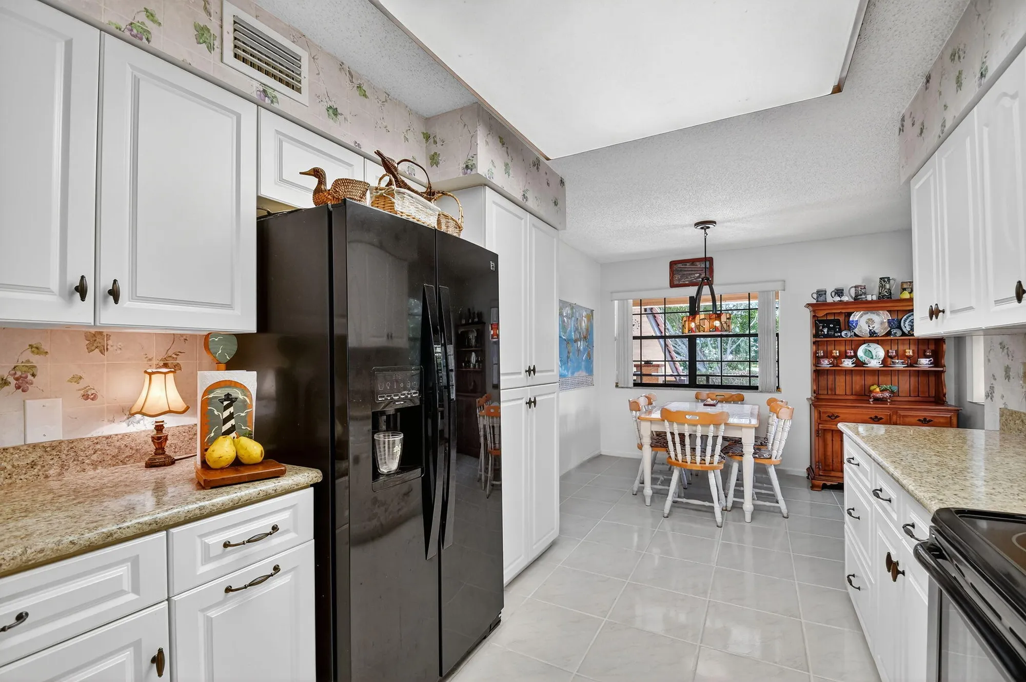 Property Slideshow image 12 of 57 | 6267 aspen glen ln # 201, Boynton Beach, FL, 33437