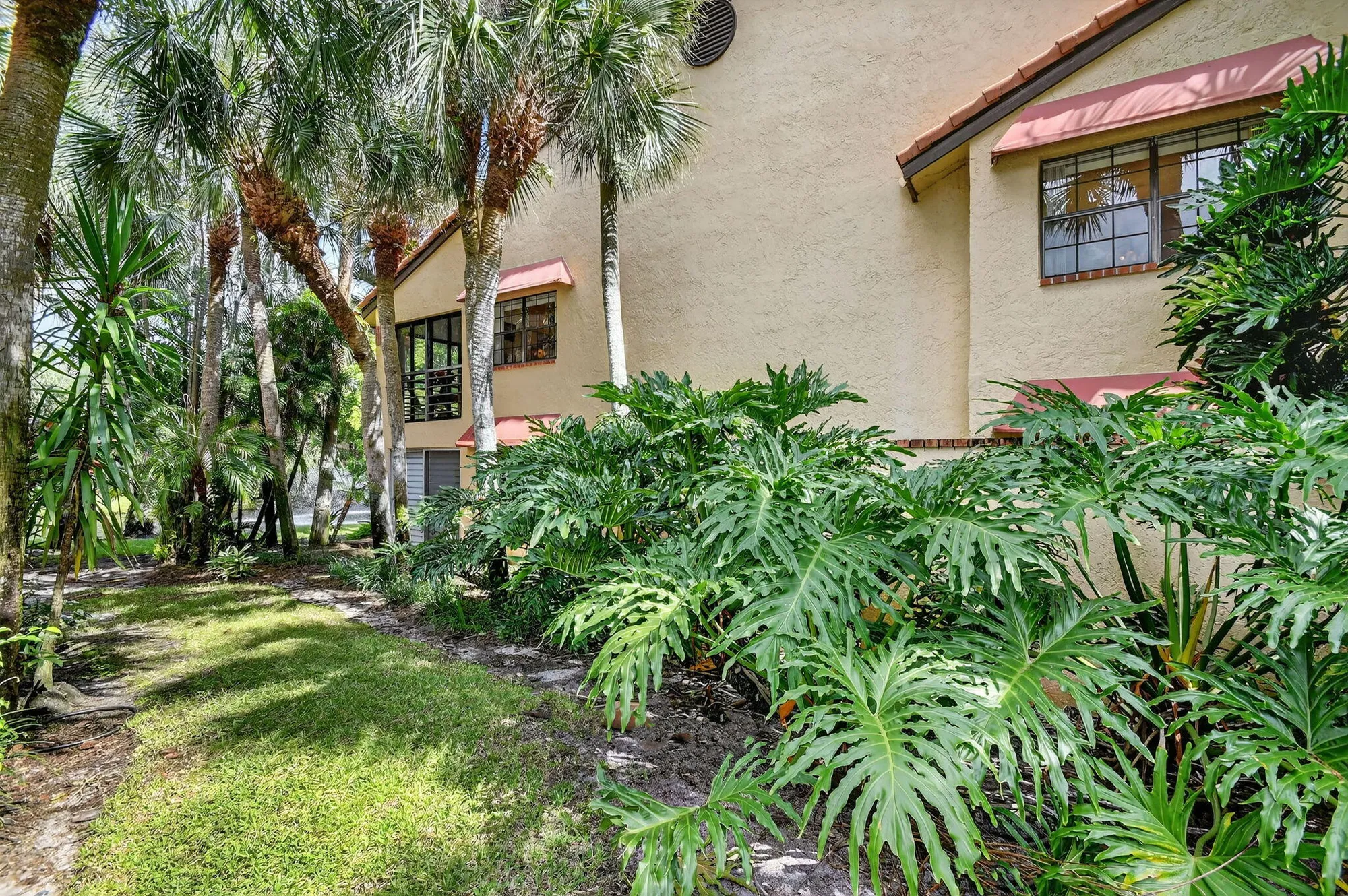 Property Slideshow image 49 of 57 | 6267 aspen glen ln # 201, Boynton Beach, FL, 33437