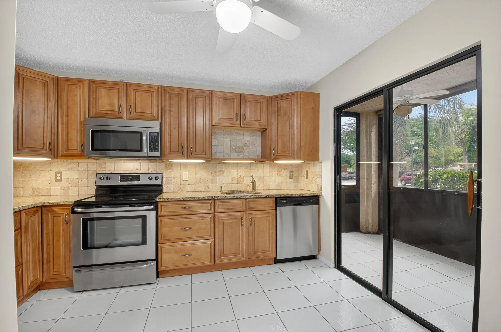 Property Slideshow image 10 of 45 | 10126 mangrove dr apt 102, Boynton Beach, FL, 33437