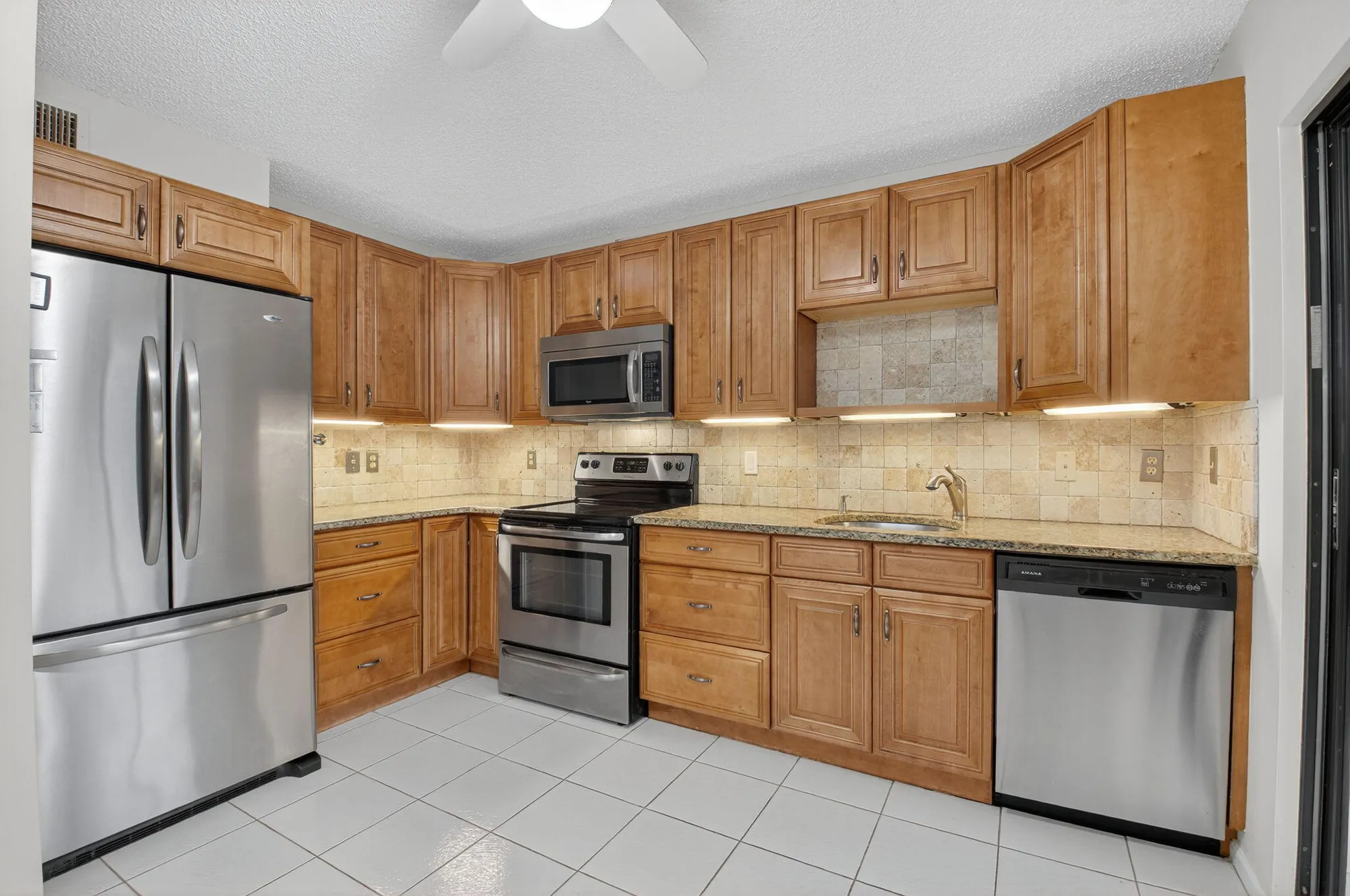Property Slideshow image 11 of 45 | 10126 mangrove dr apt 102, Boynton Beach, FL, 33437