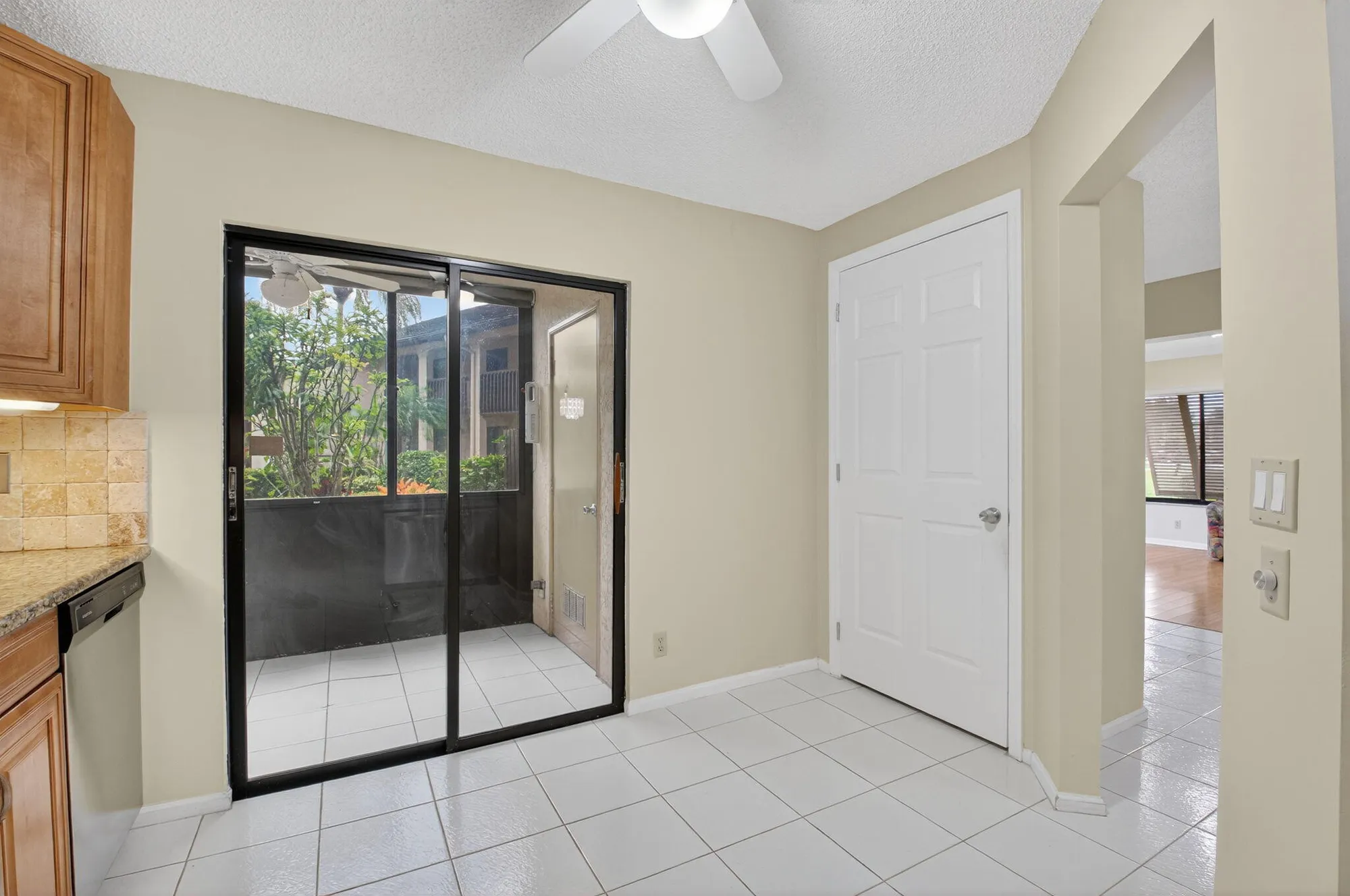 Property Slideshow image 13 of 45 | 10126 mangrove dr apt 102, Boynton Beach, FL, 33437