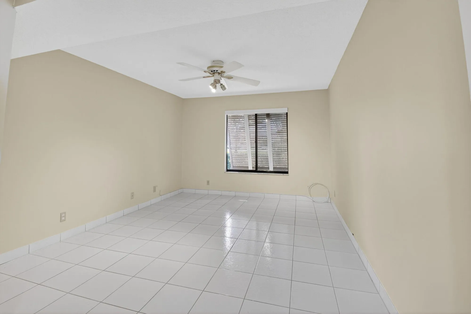 Property Slideshow image 20 of 45 | 10126 mangrove dr apt 102, Boynton Beach, FL, 33437