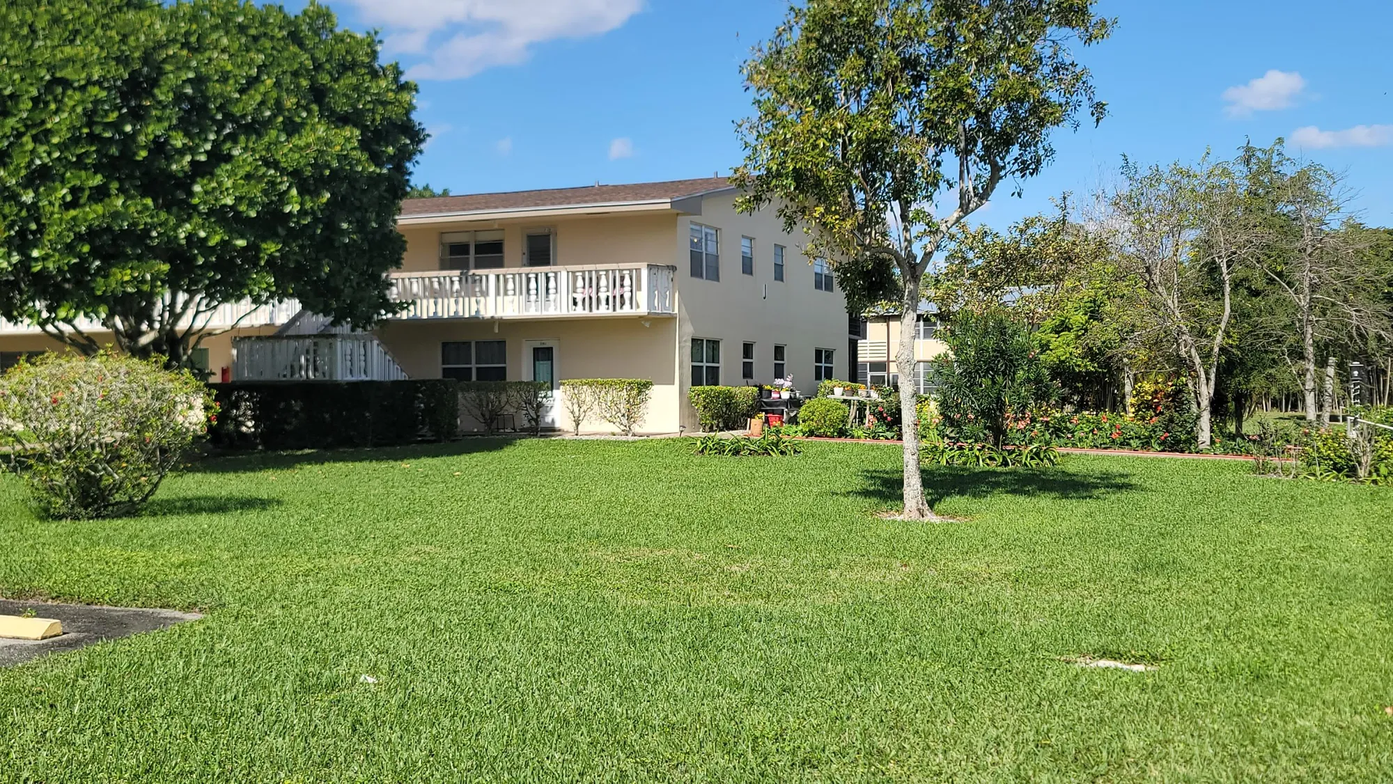 Property Slideshow image 29 of 49 | 232 canterbury j, West Palm Beach, FL, 33417