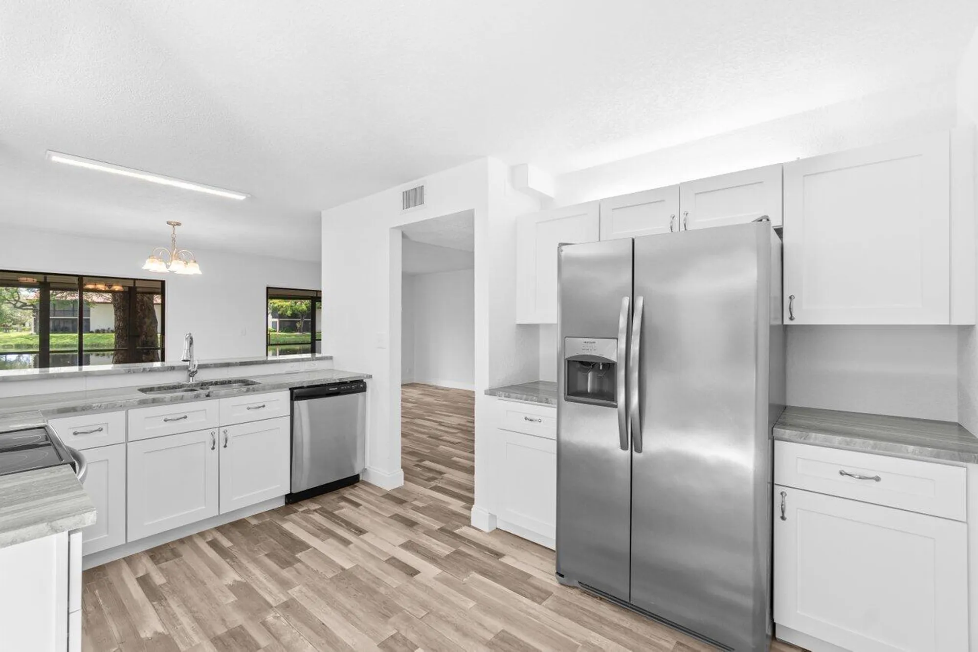 Property Slideshow image 6 of 26 | 10679 ocean palm way 101, Boynton Beach, FL, 33437