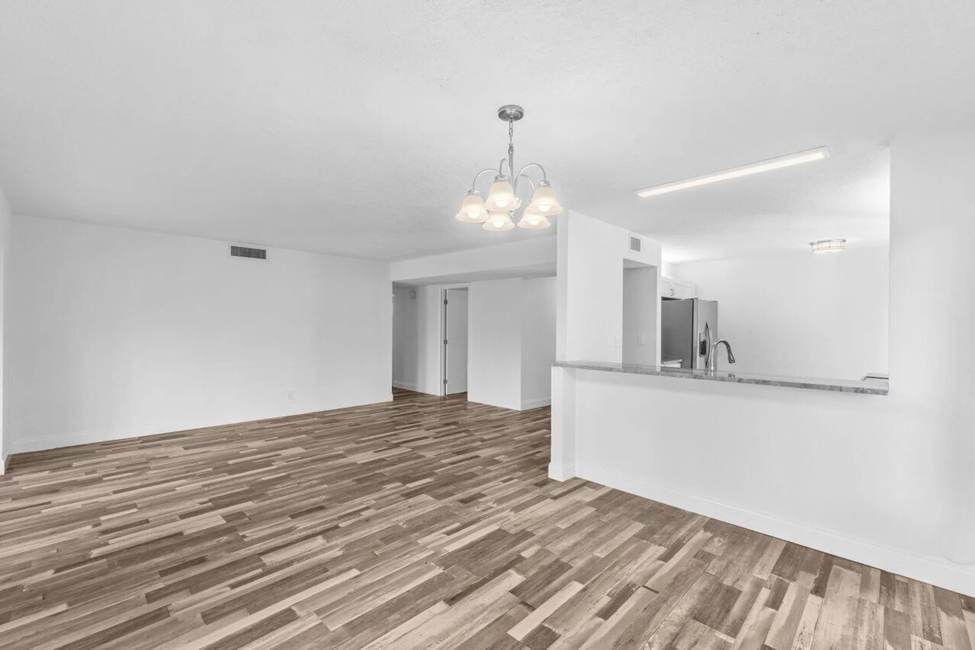 Property Slideshow image 12 of 26 | 10679 ocean palm way 101, Boynton Beach, FL, 33437