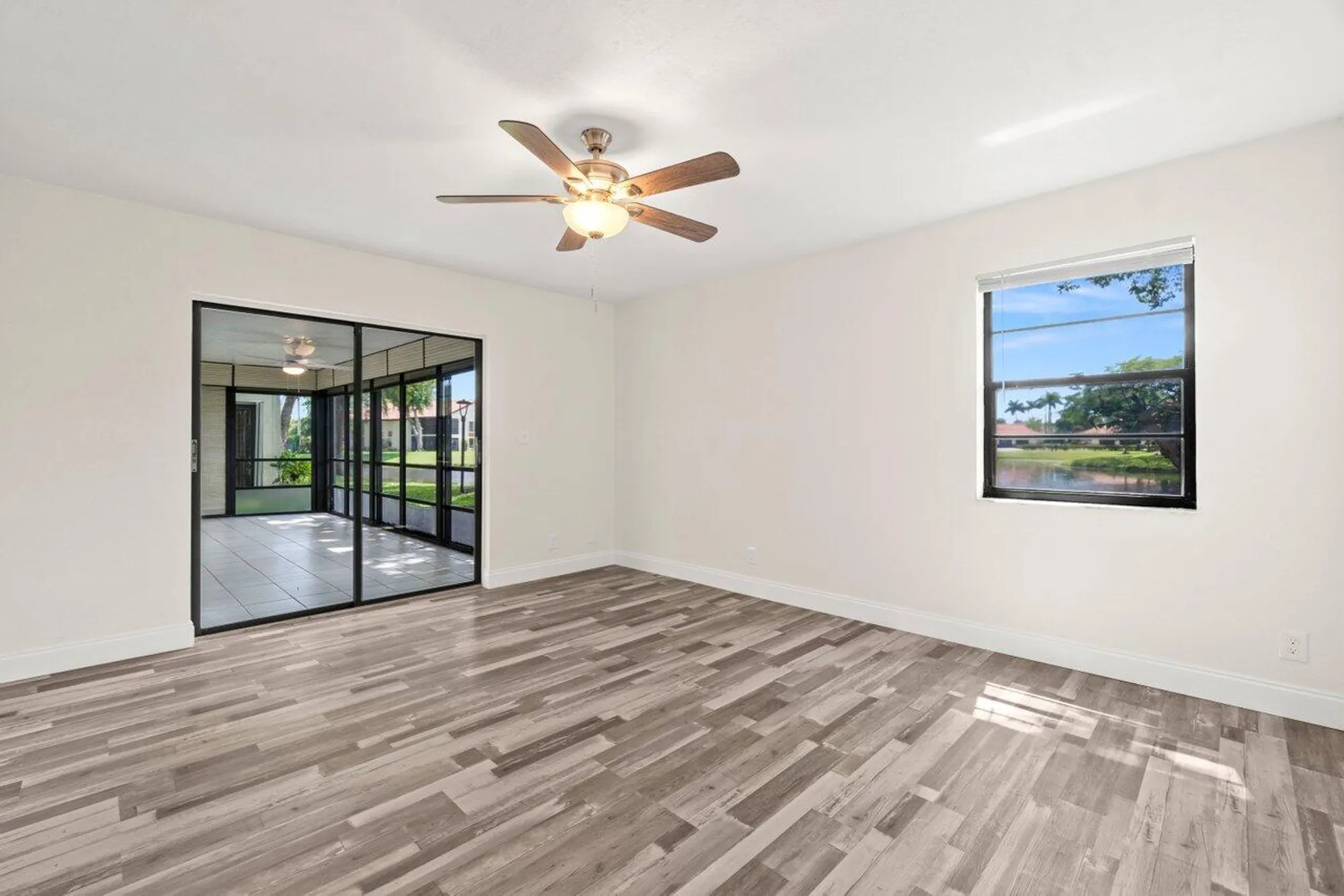 Property Slideshow image 19 of 26 | 10679 ocean palm way 101, Boynton Beach, FL, 33437