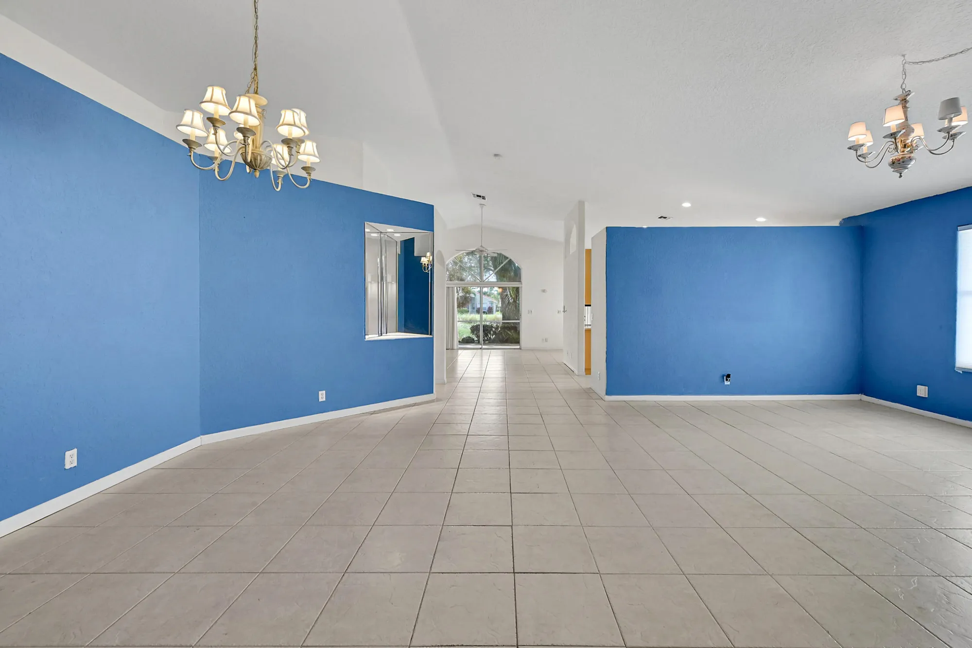 Property Slideshow image 6 of 43 | 10382 utopia cir, Boynton Beach, FL, 33437