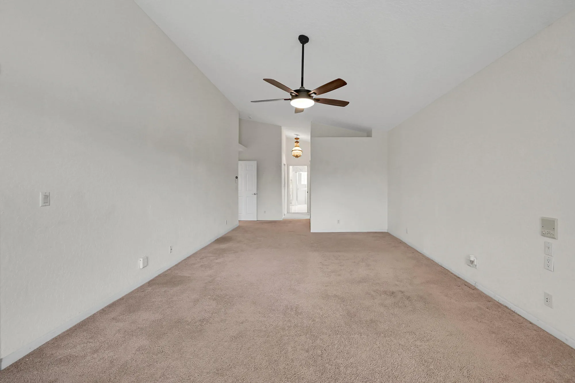 Property Slideshow image 15 of 43 | 10382 utopia cir, Boynton Beach, FL, 33437