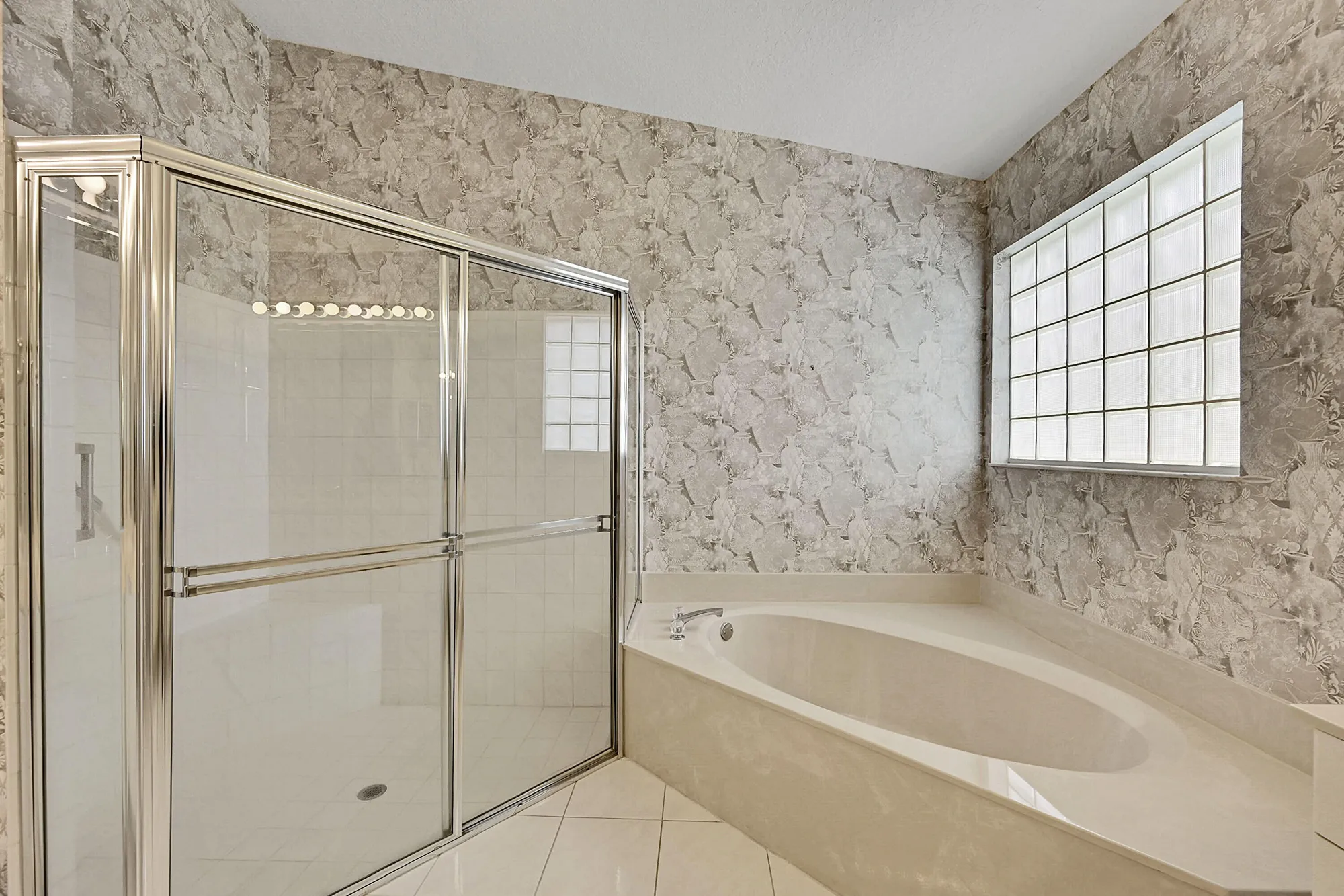 Property Slideshow image 17 of 43 | 10382 utopia cir, Boynton Beach, FL, 33437