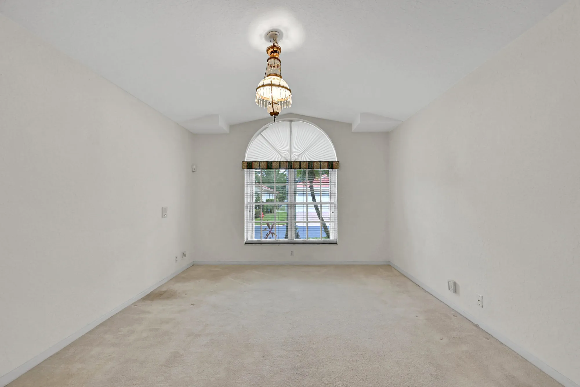 Property Slideshow image 21 of 43 | 10382 utopia cir, Boynton Beach, FL, 33437