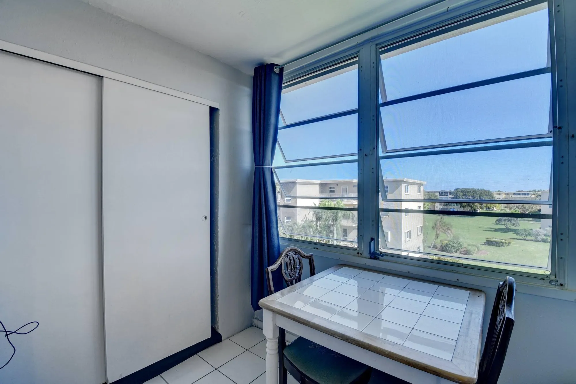 Property Slideshow image 12 of 42 | 2620 ne 1st ct 403, Boynton Beach, FL, 33435