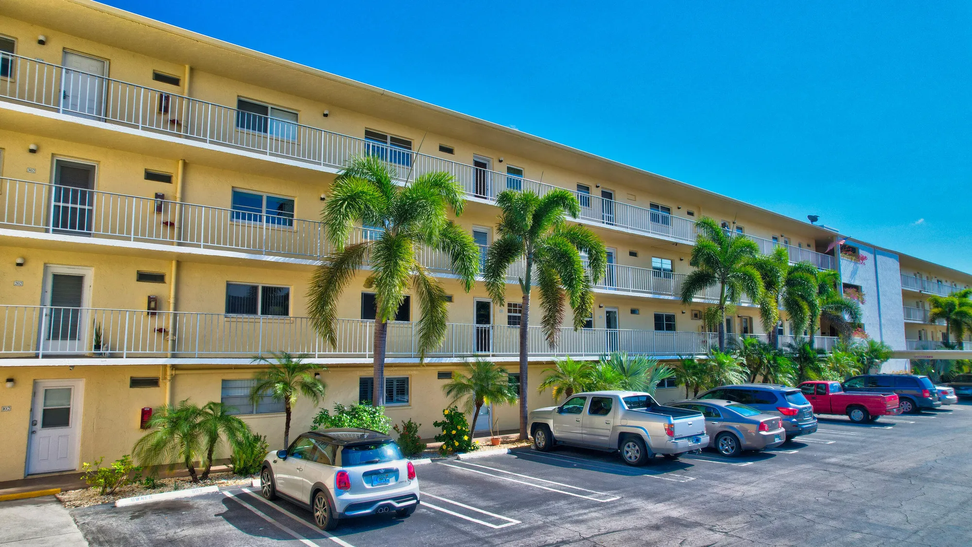 Property Slideshow image 30 of 42 | 2620 ne 1st ct 403, Boynton Beach, FL, 33435