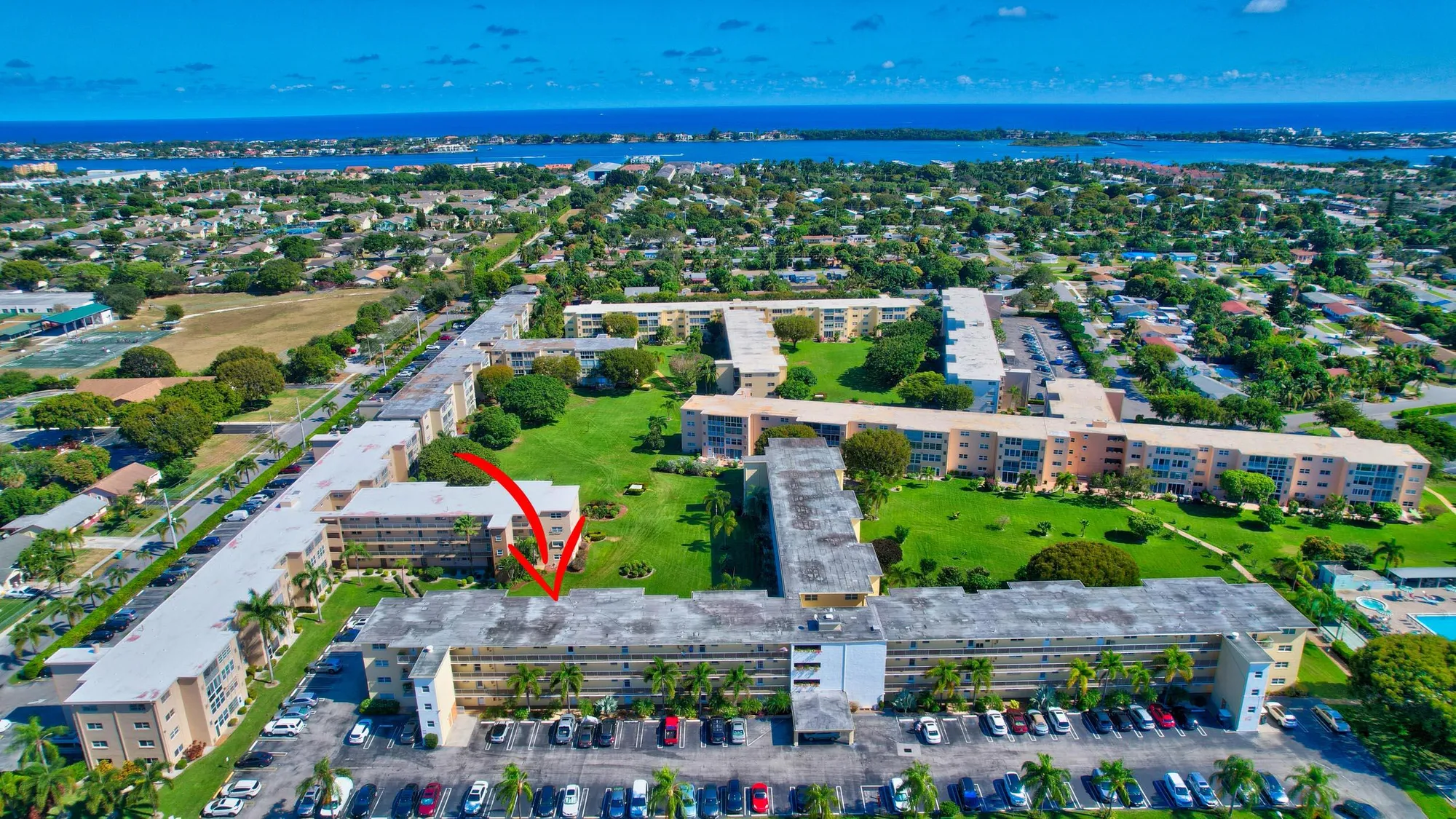 Property Slideshow image 32 of 42 | 2620 ne 1st ct 403, Boynton Beach, FL, 33435