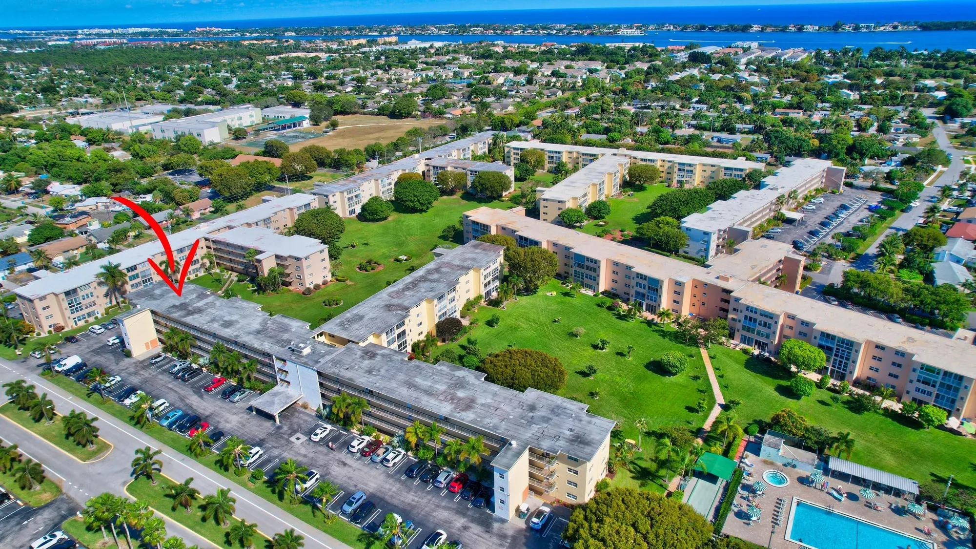 Property Slideshow image 34 of 42 | 2620 ne 1st ct 403, Boynton Beach, FL, 33435