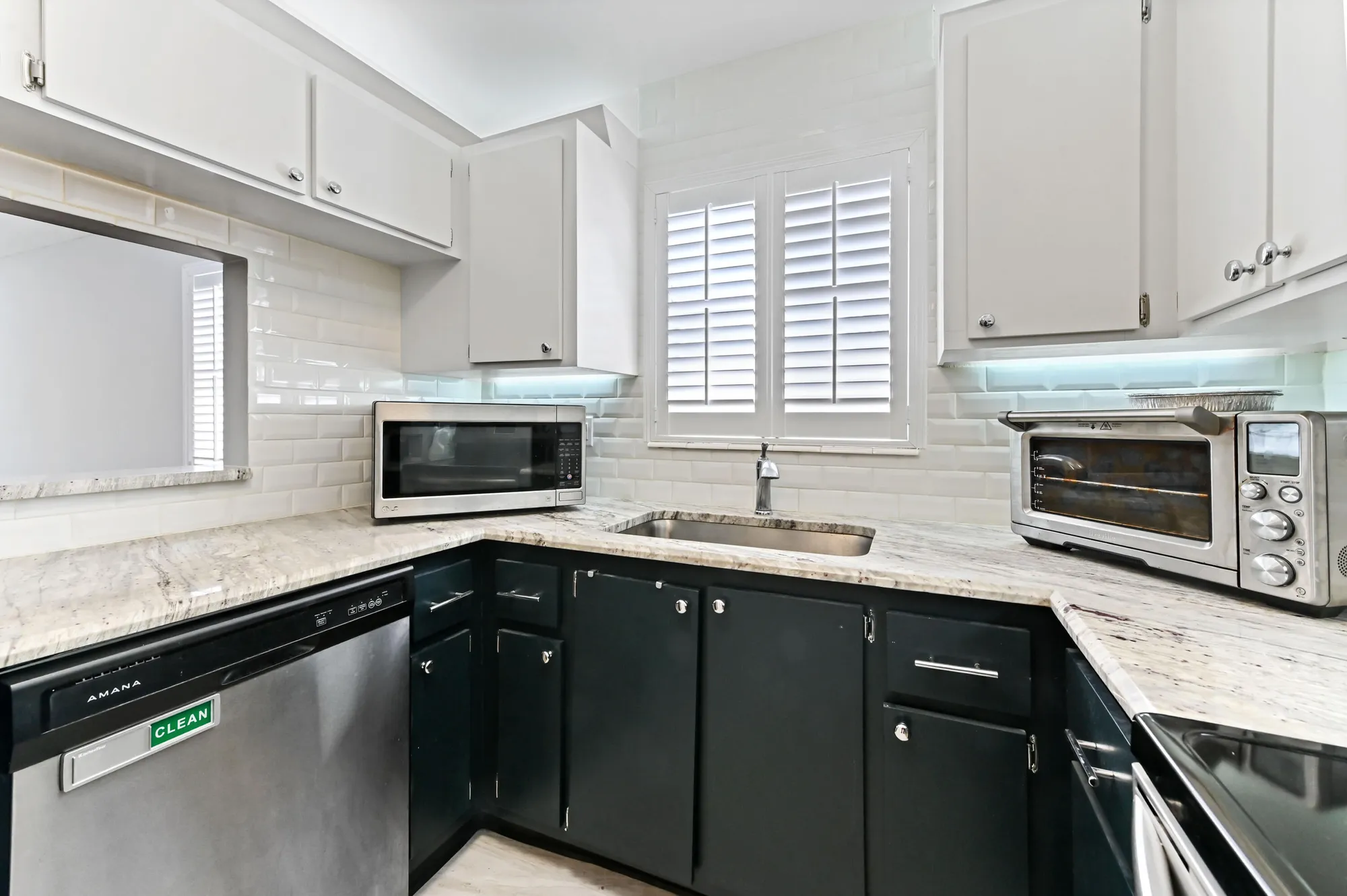 Property Slideshow image 10 of 41 | 2600 se ocean blvd aa8, Stuart, FL, 34996