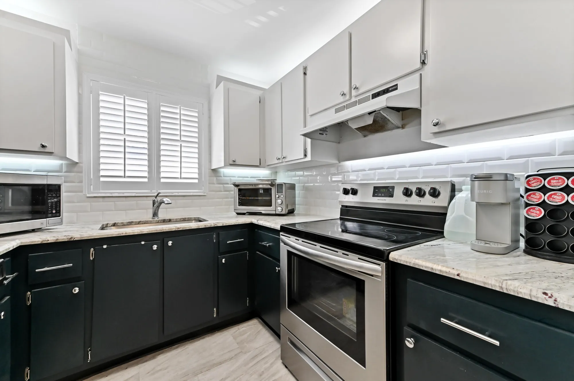 Property Slideshow image 9 of 41 | 2600 se ocean blvd aa8, Stuart, FL, 34996