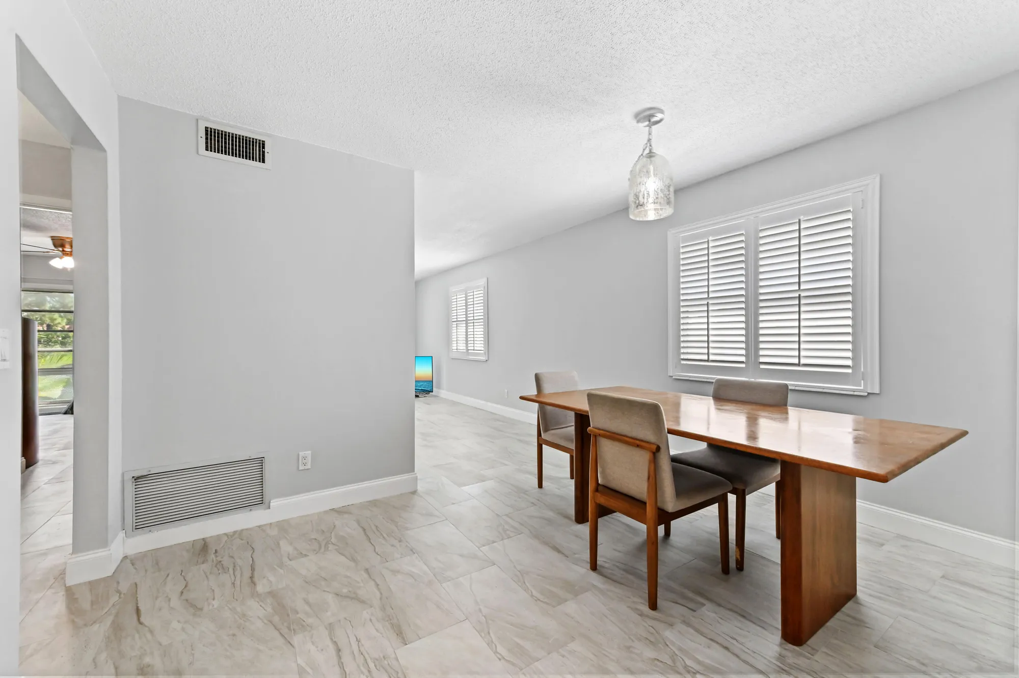 Property Slideshow image 7 of 41 | 2600 se ocean blvd aa8, Stuart, FL, 34996