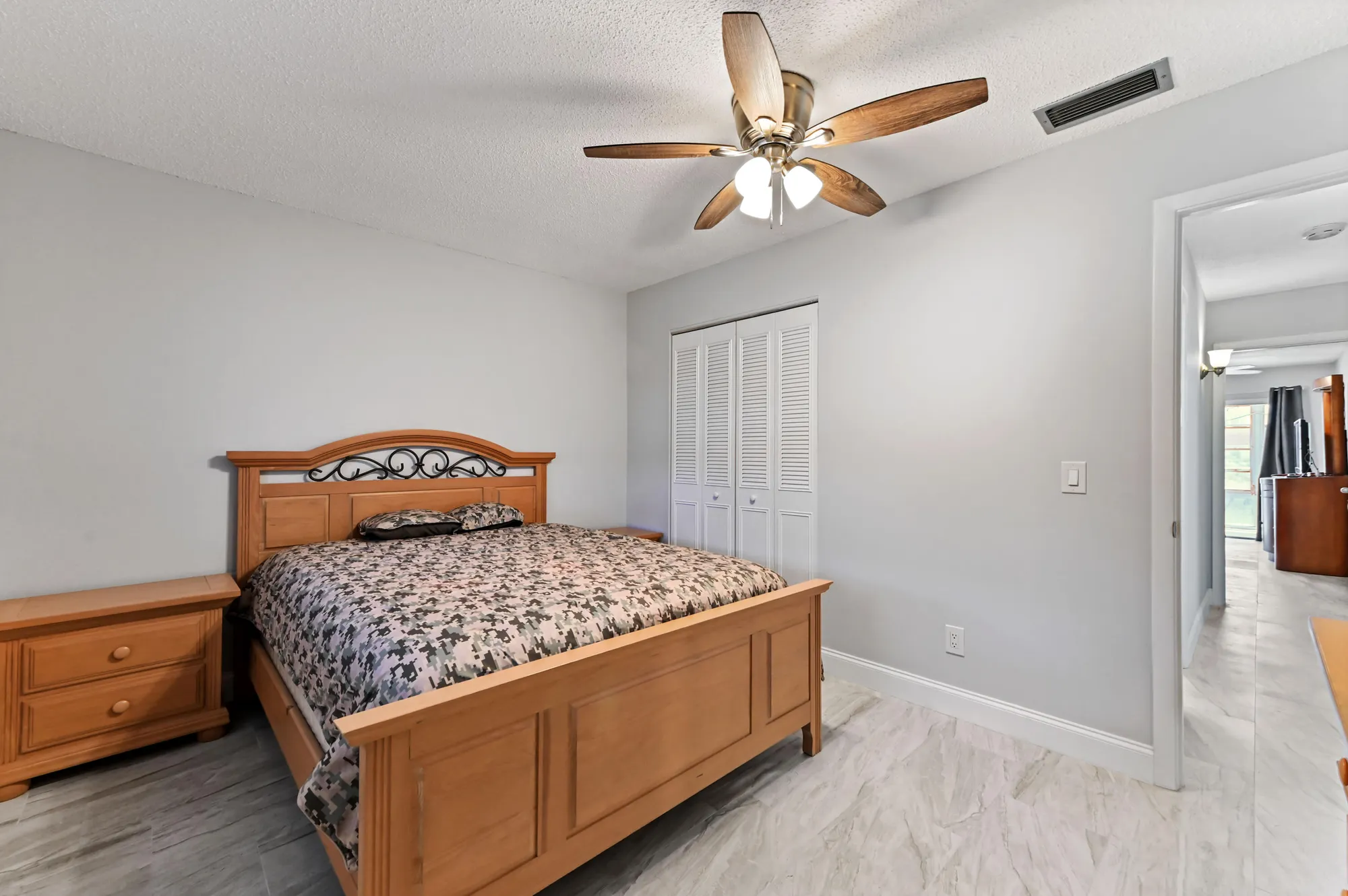Property Slideshow image 14 of 41 | 2600 se ocean blvd aa8, Stuart, FL, 34996