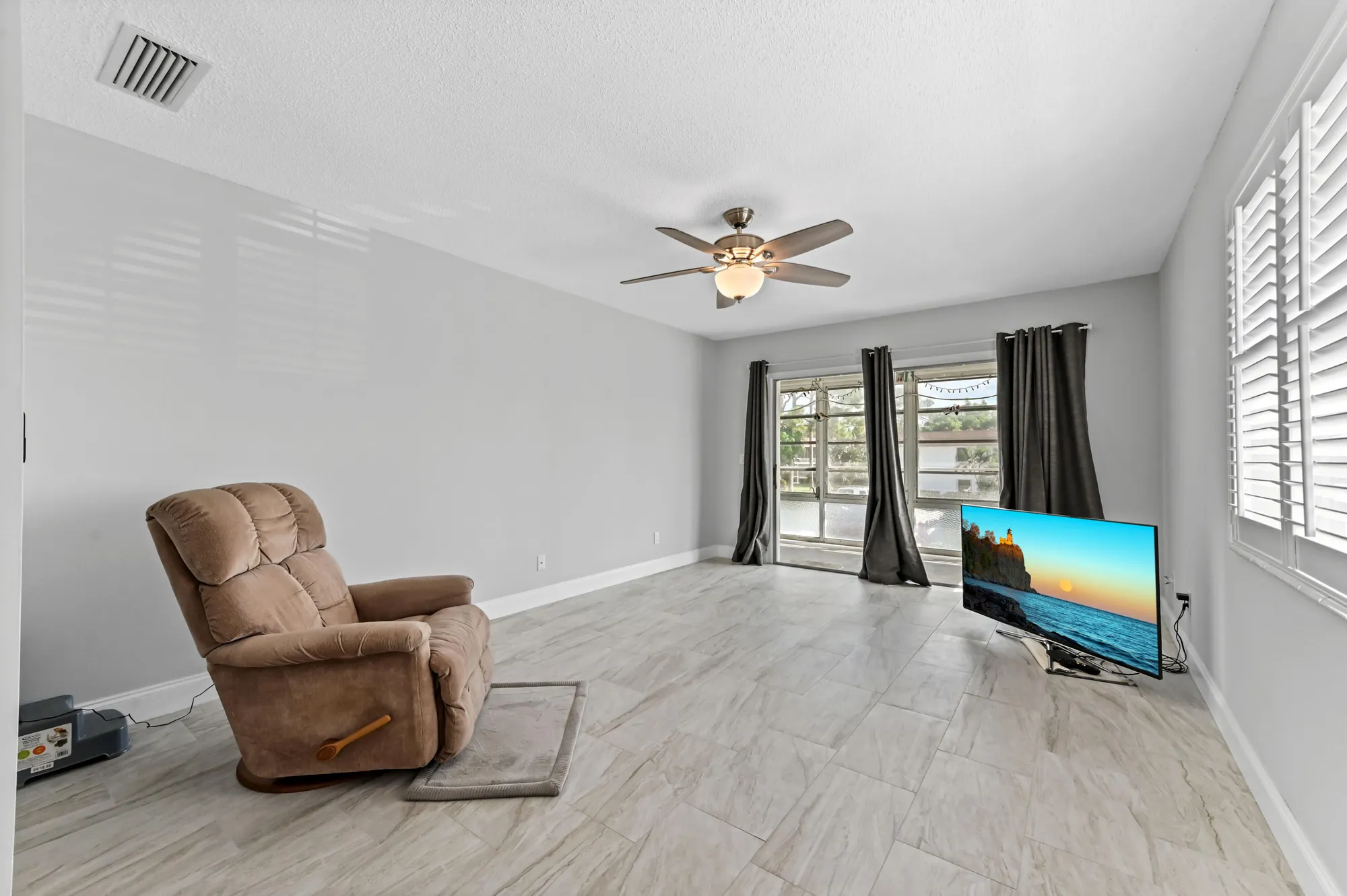 Property Slideshow image 4 of 41 | 2600 se ocean blvd aa8, Stuart, FL, 34996