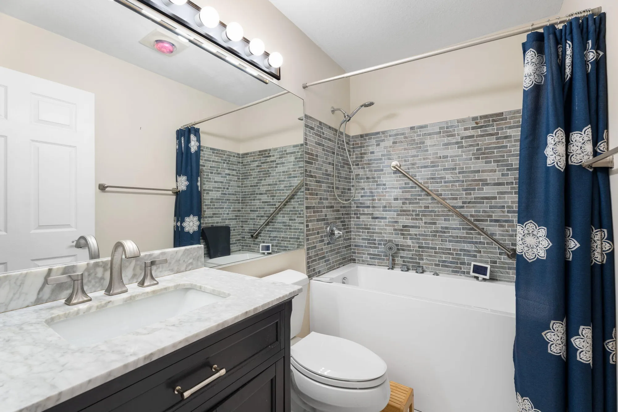 Property Slideshow image 16 of 35 | 532 paurotis ln, Fort Pierce, FL, 34982