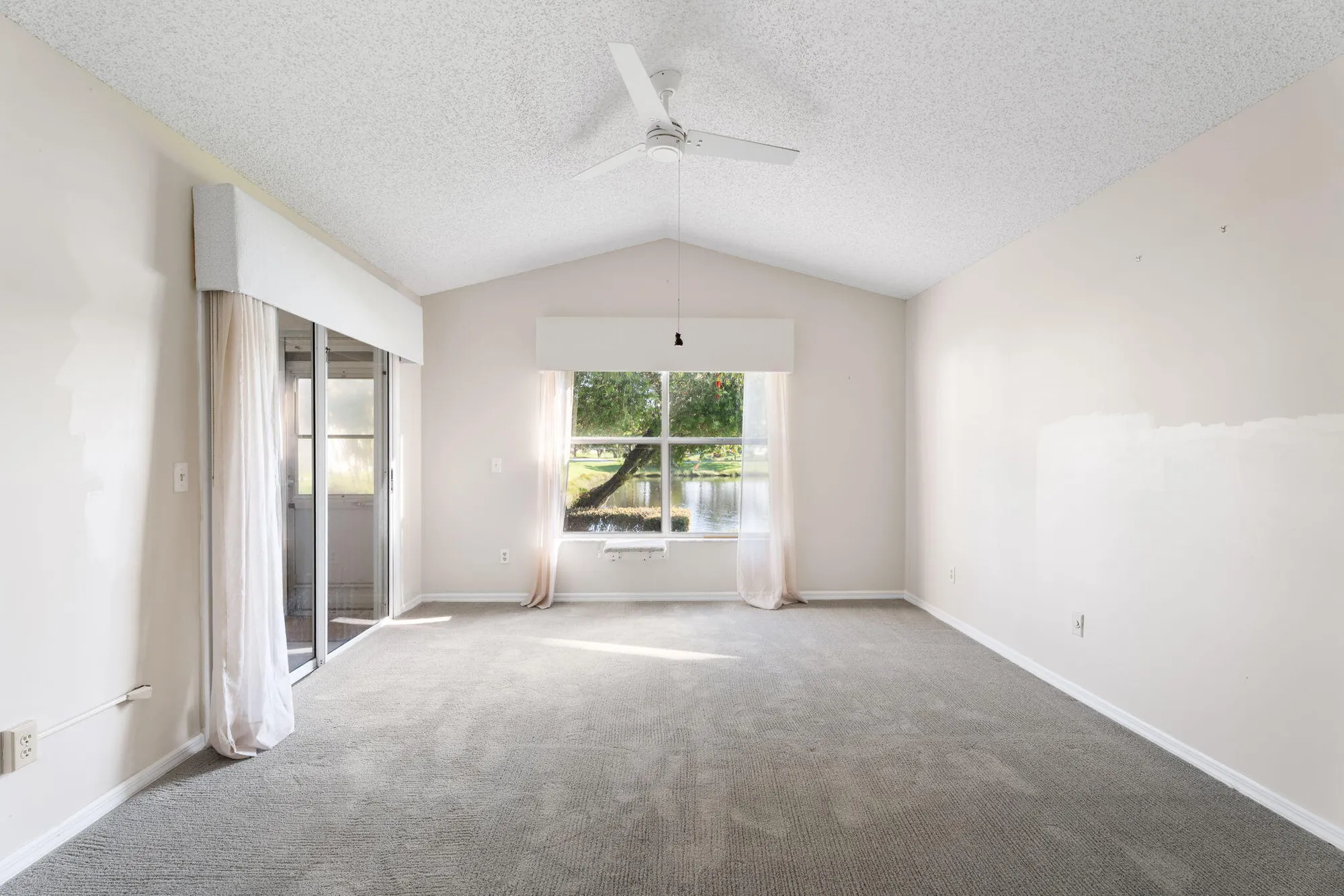 Property Slideshow image 17 of 35 | 532 paurotis ln, Fort Pierce, FL, 34982