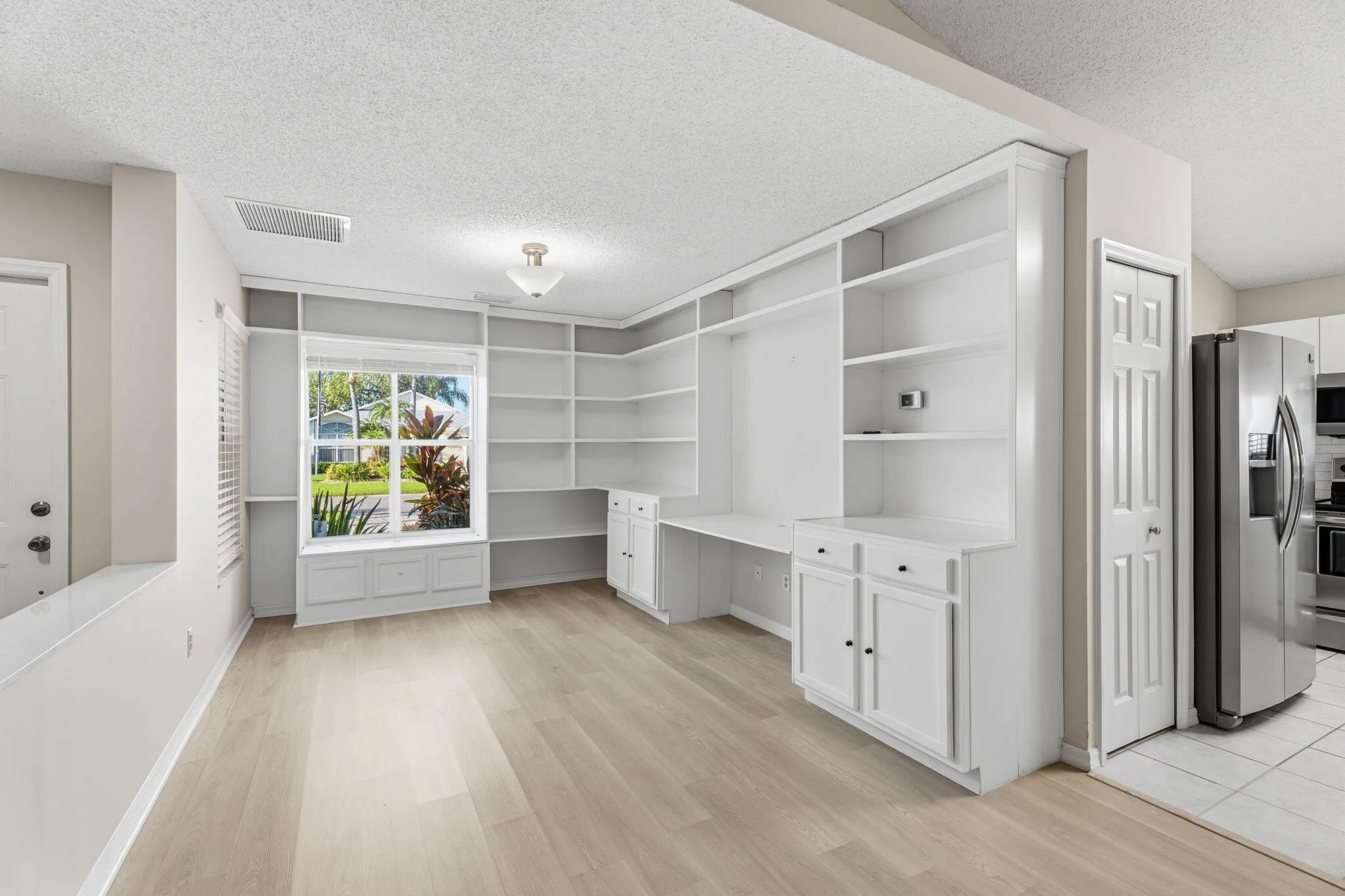 Property Slideshow image 13 of 35 | 532 paurotis ln, Fort Pierce, FL, 34982