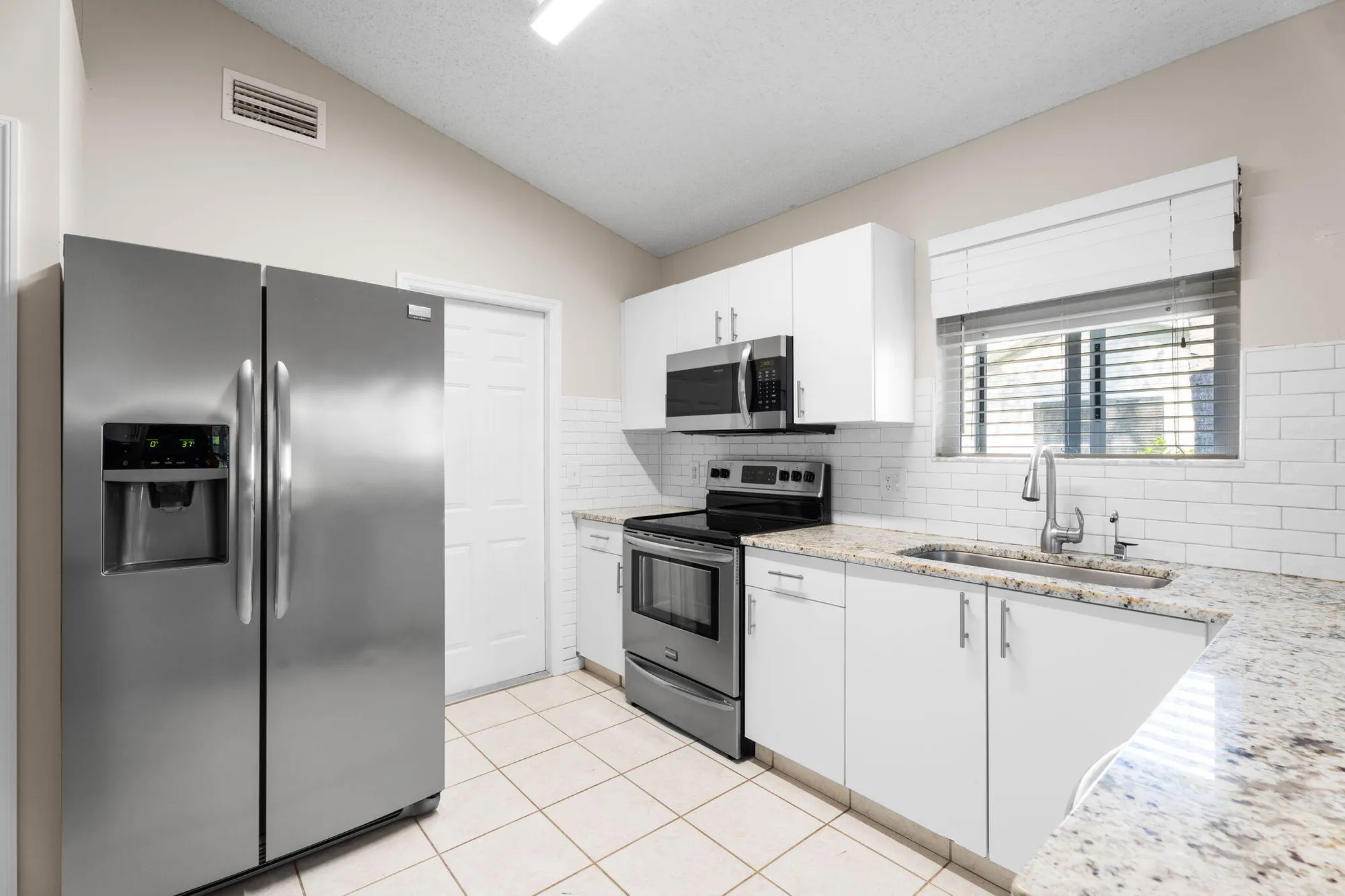 Property Slideshow image 25 of 35 | 532 paurotis ln, Fort Pierce, FL, 34982