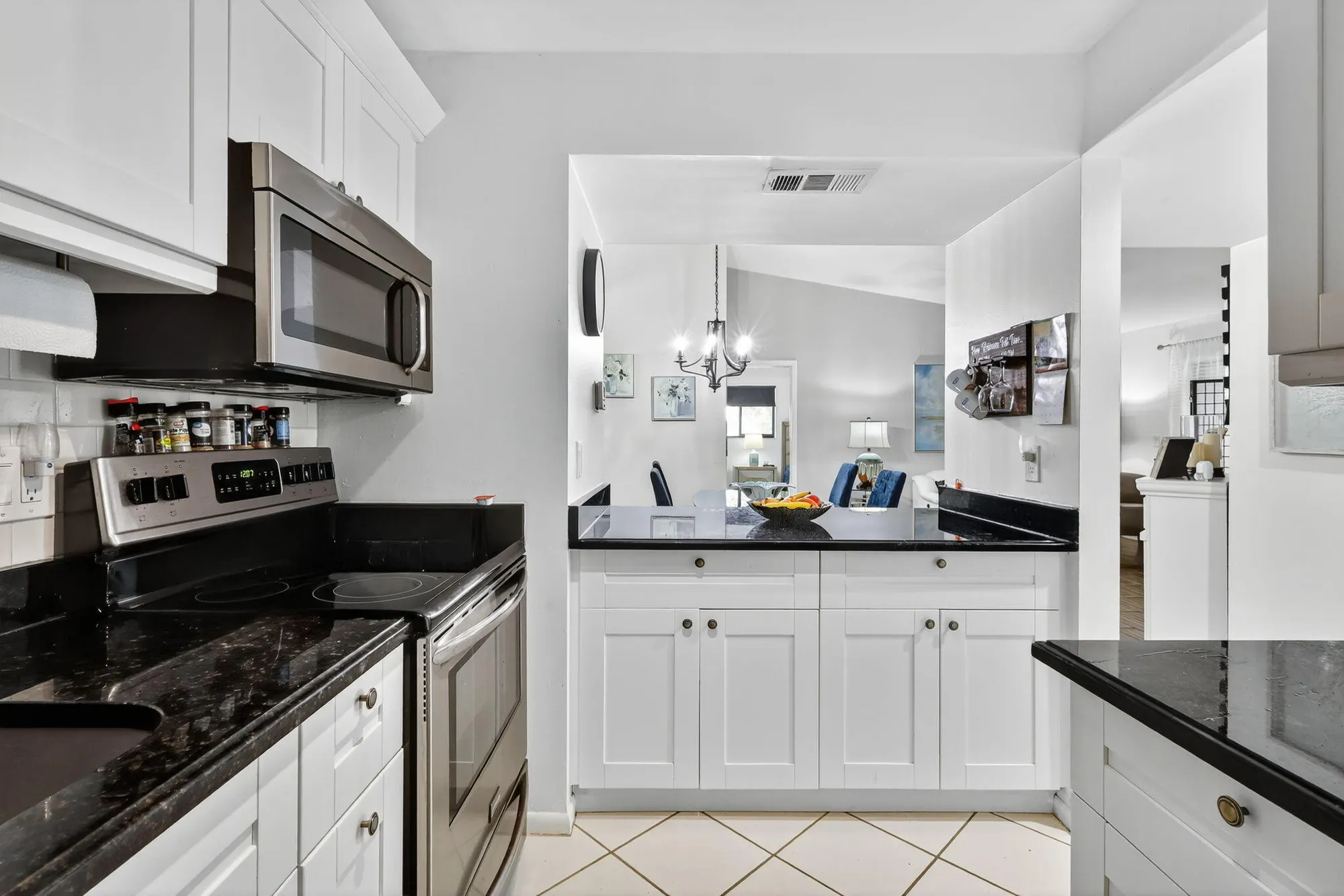 Property Slideshow image 14 of 61 | 15453 lakes of delray blvd apt 207, Delray Beach, FL, 33484