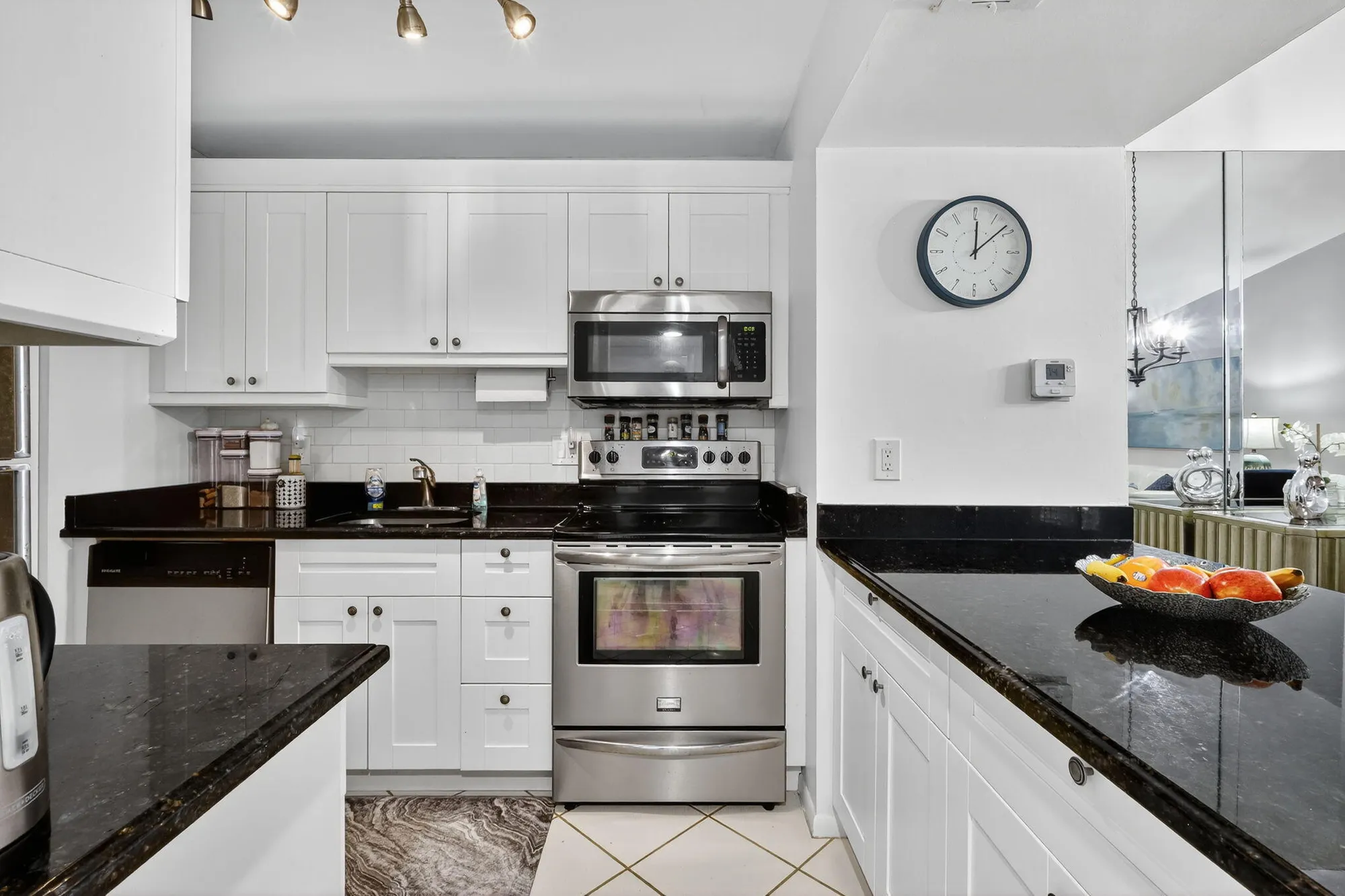 Property Slideshow image 13 of 61 | 15453 lakes of delray blvd apt 207, Delray Beach, FL, 33484