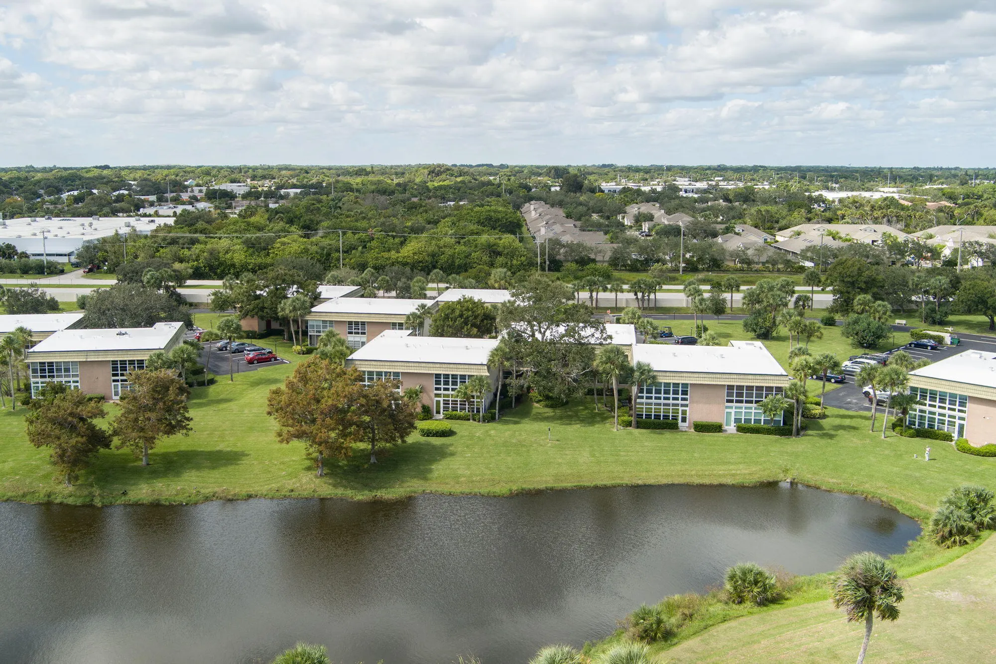Property Slideshow image 25 of 39 | 40 vista gardens trl apt 202, Vero Beach, FL, 32962