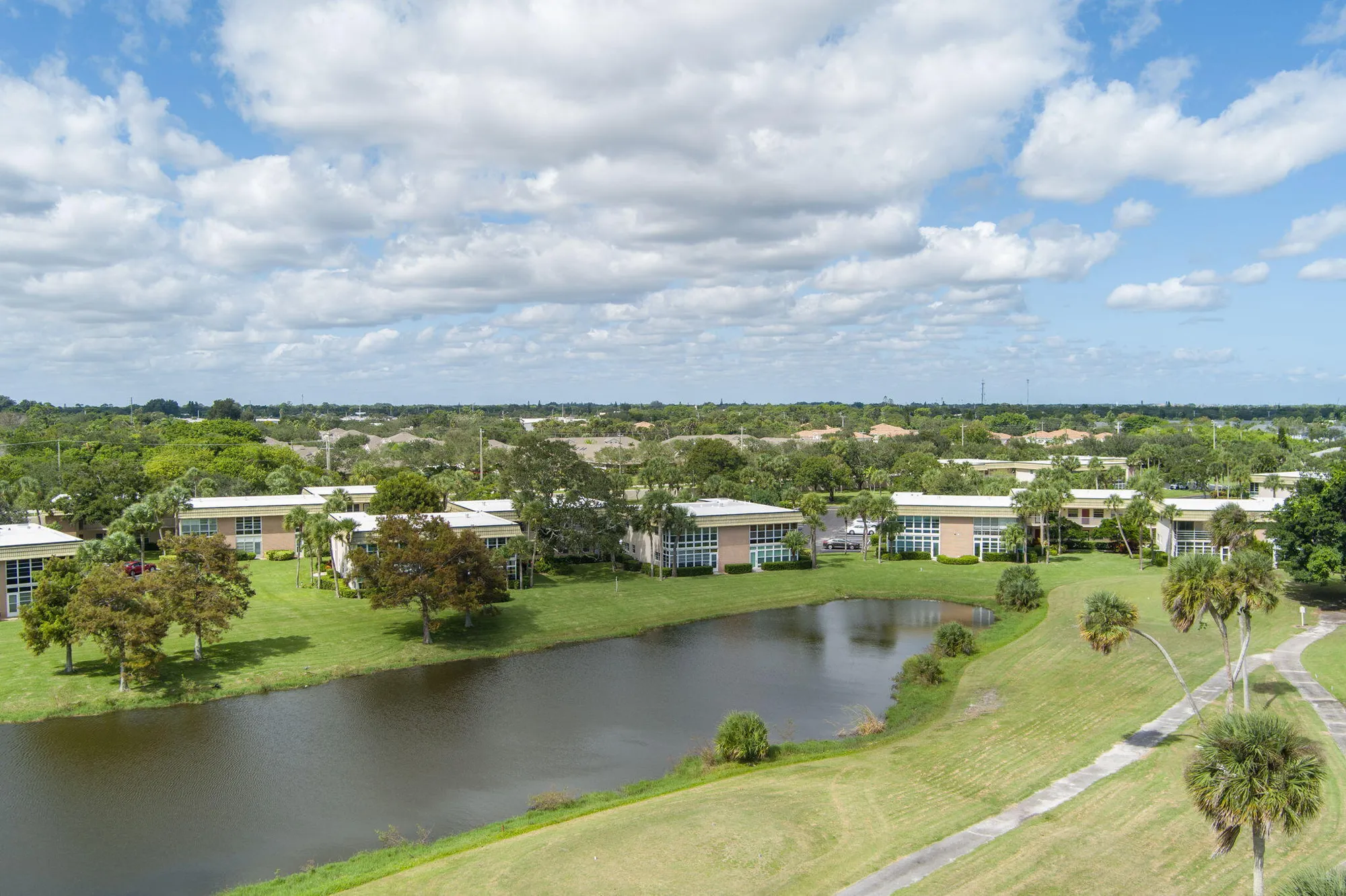 Property Slideshow image 24 of 39 | 40 vista gardens trl apt 202, Vero Beach, FL, 32962