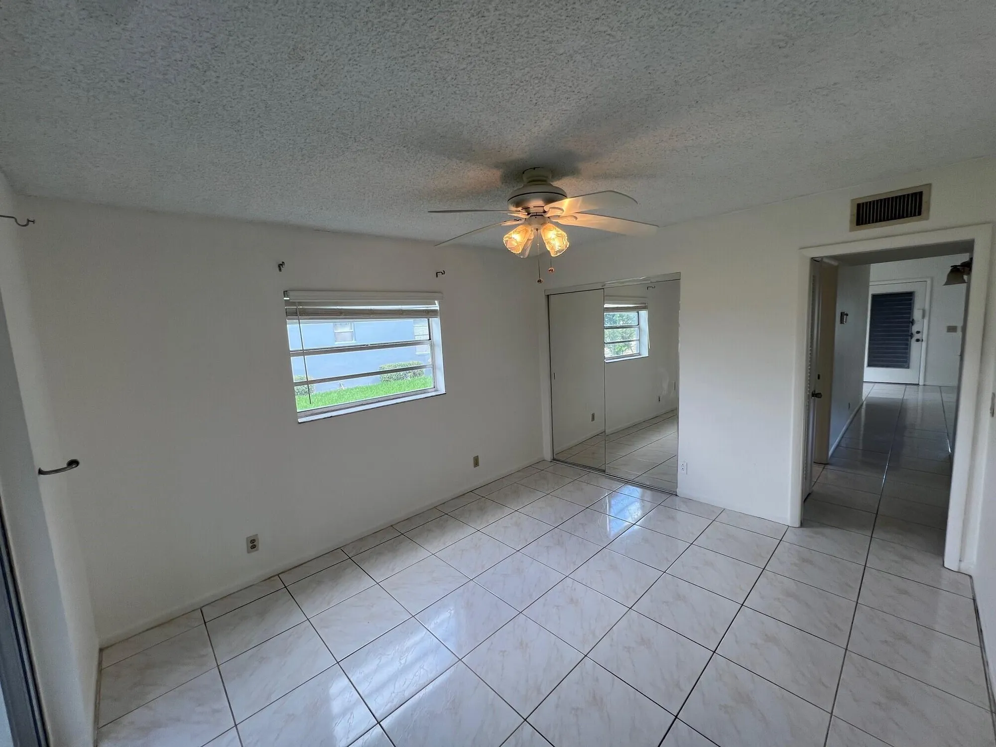 Property Slideshow image 9 of 18 | 244 burgundy f, Delray Beach, FL, 33484
