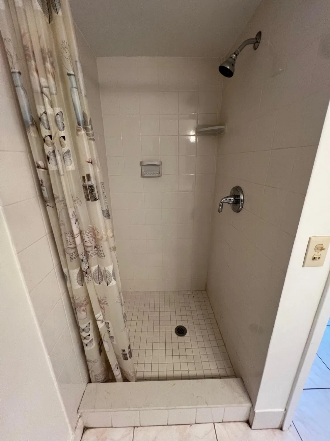 Property Slideshow image 12 of 18 | 244 burgundy f, Delray Beach, FL, 33484