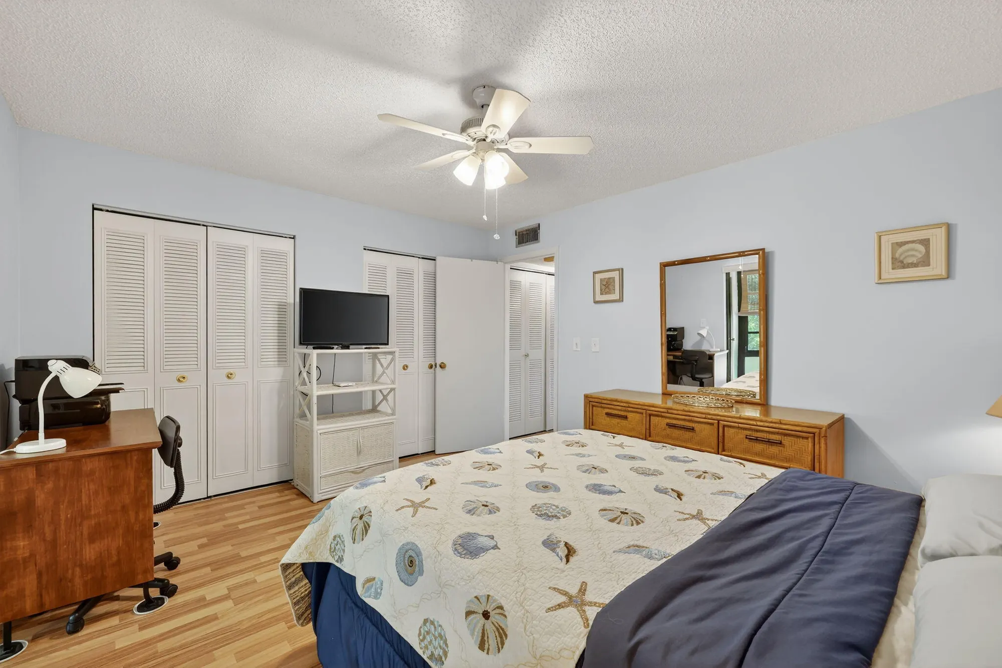 Property Slideshow image 12 of 35 | 301 sw south river dr 204, Stuart, FL, 34997