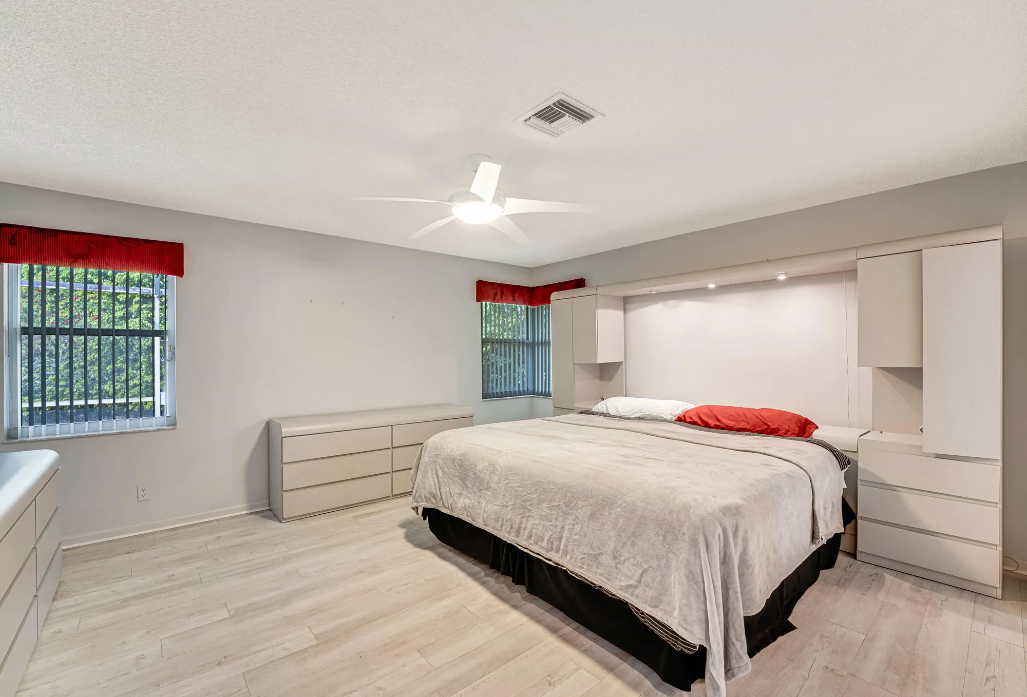 Property Slideshow image 26 of 63 | 7559 seafoam ct, Boynton Beach, FL, 33437