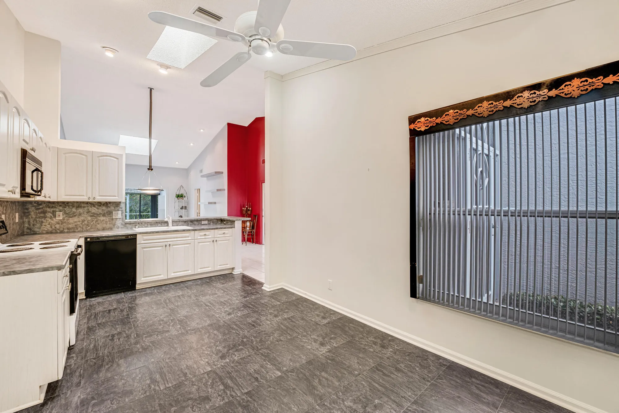 Property Slideshow image 10 of 63 | 7559 seafoam ct, Boynton Beach, FL, 33437