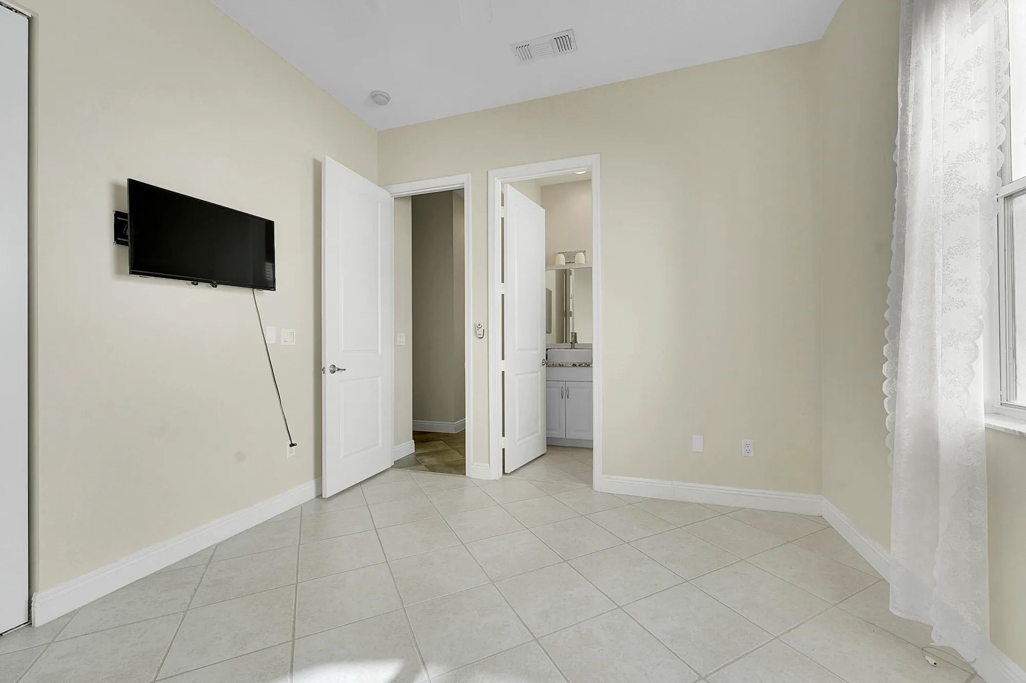 Property Slideshow image 23 of 59 | 11460 sw fieldstone way, Port Saint Lucie, FL, 34987