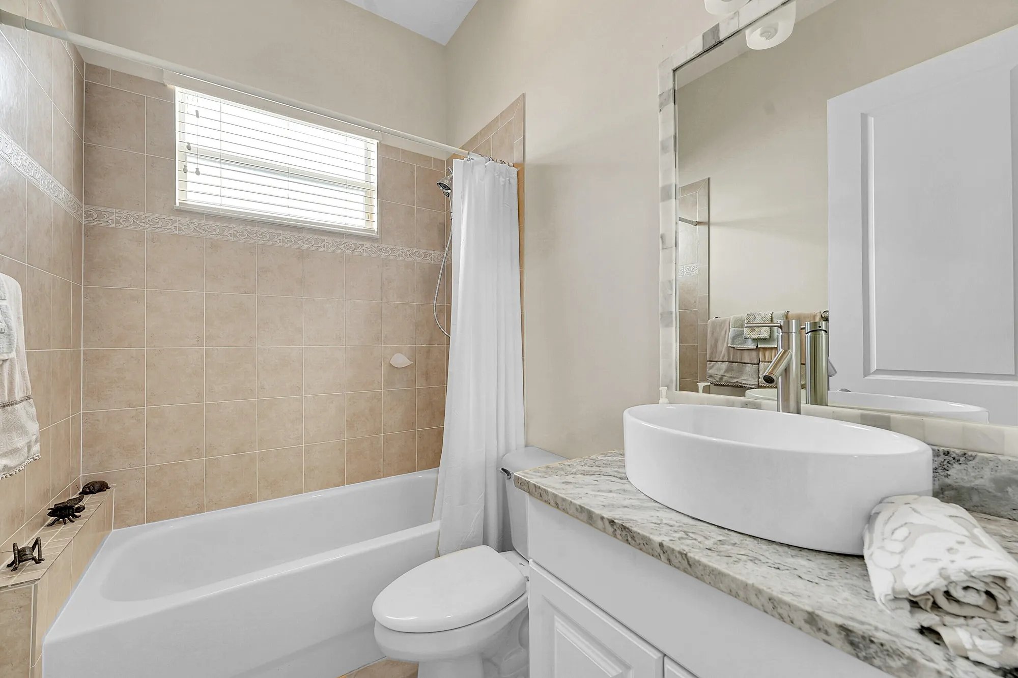 Property Slideshow image 27 of 59 | 11460 sw fieldstone way, Port Saint Lucie, FL, 34987