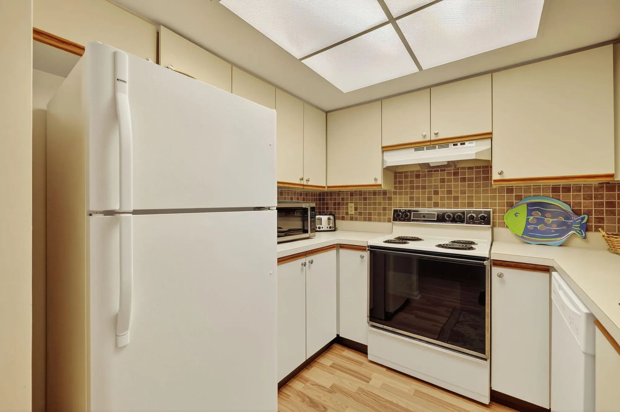 Property Slideshow image 9 of 35 | 301 sw south river dr 204, Stuart, FL, 34997