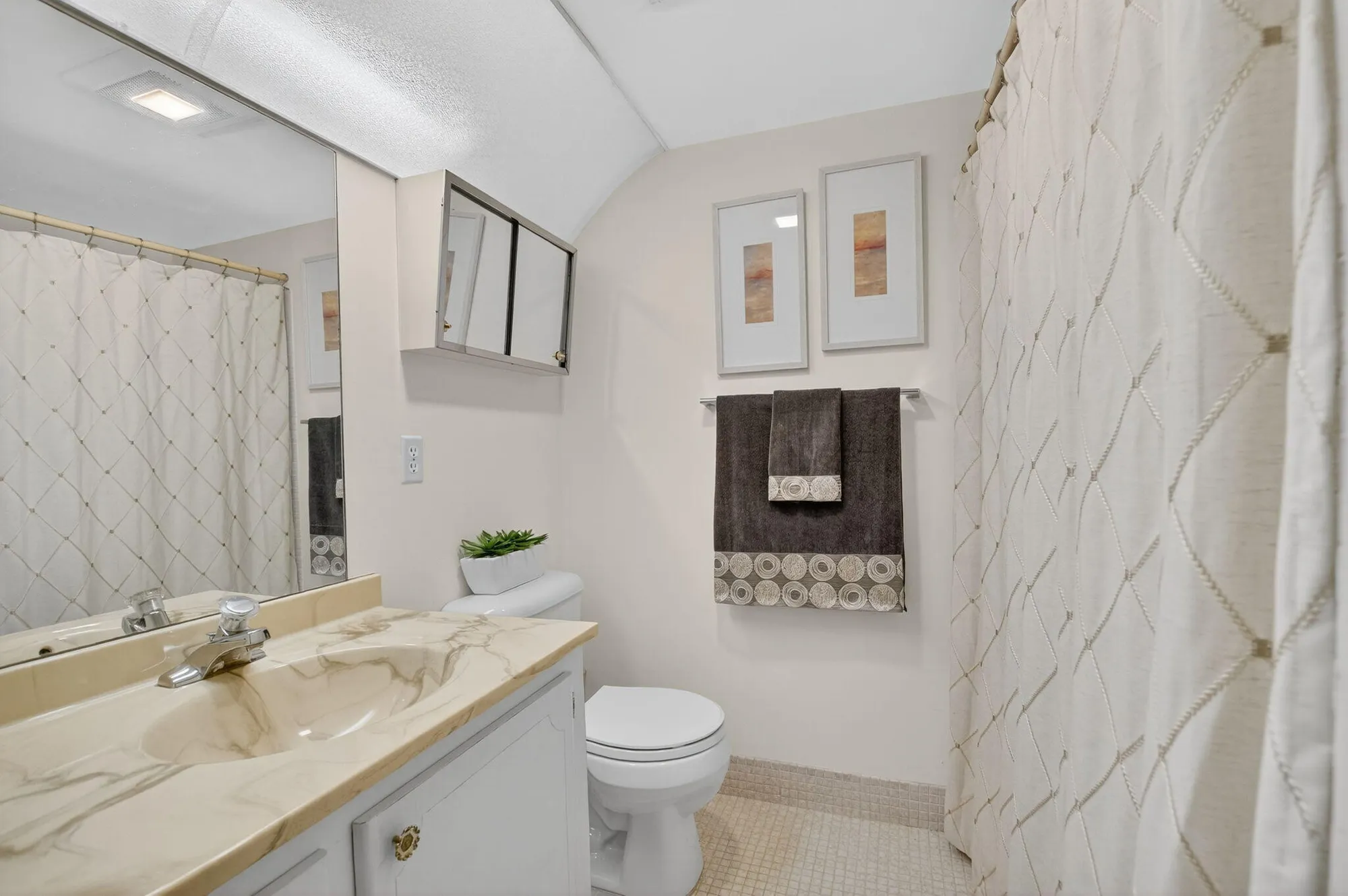 Property Slideshow image 20 of 73 | 425 grantham b, Deerfield Beach, FL, 33442