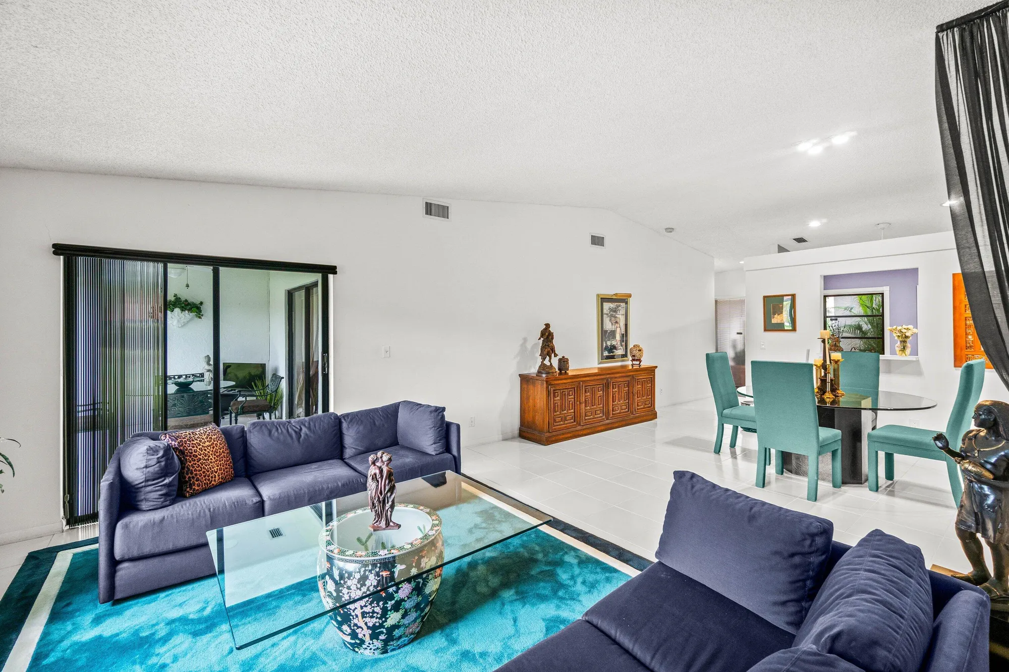 Property Slideshow image 10 of 34 | 8191 whispering palm dr, Boca Raton, FL, 33496