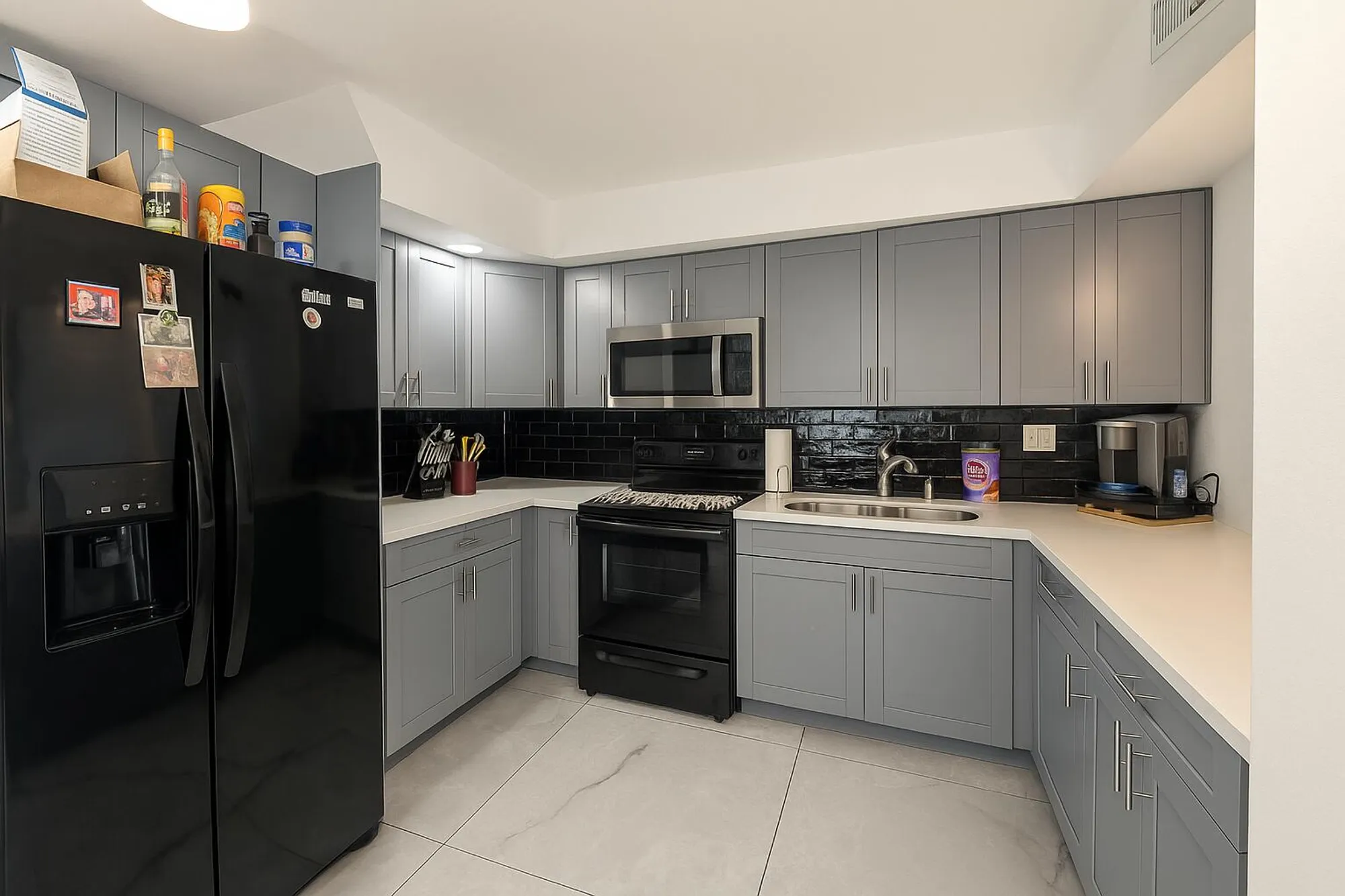 Property Slideshow image 5 of 26 | 202 wellington m, West Palm Beach, FL, 33417