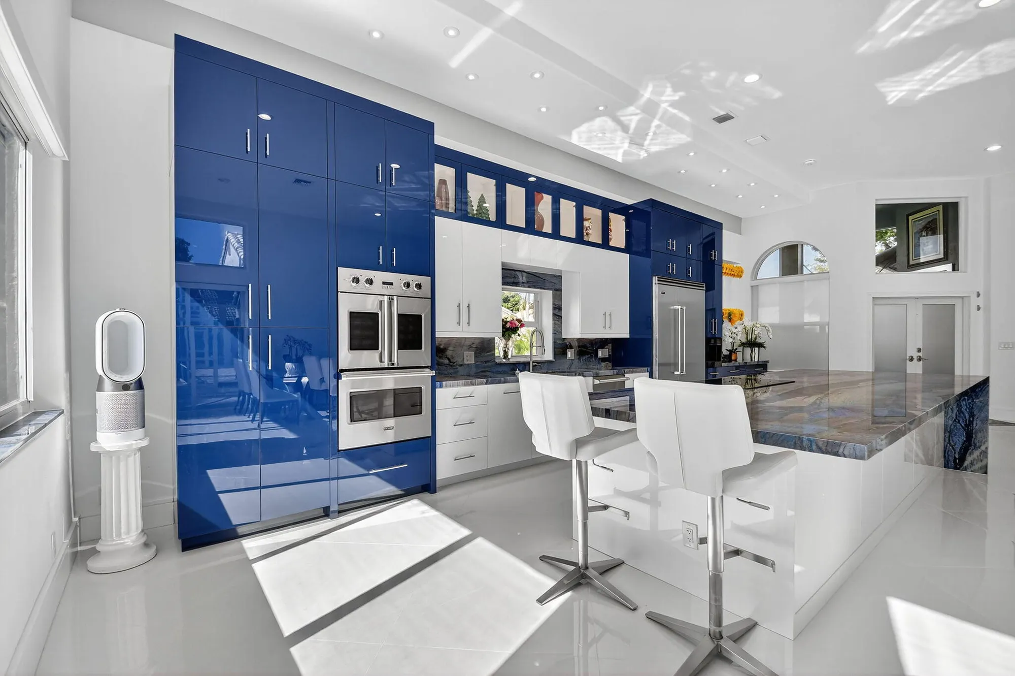 Property Slideshow image 17 of 111 | 6430 three lakes ln, Boynton Beach, FL, 33437