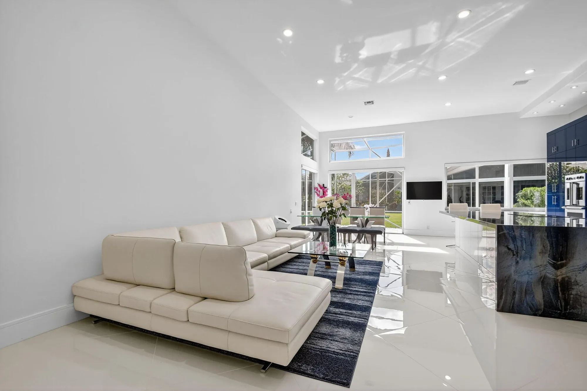 Property Slideshow image 22 of 111 | 6430 three lakes ln, Boynton Beach, FL, 33437