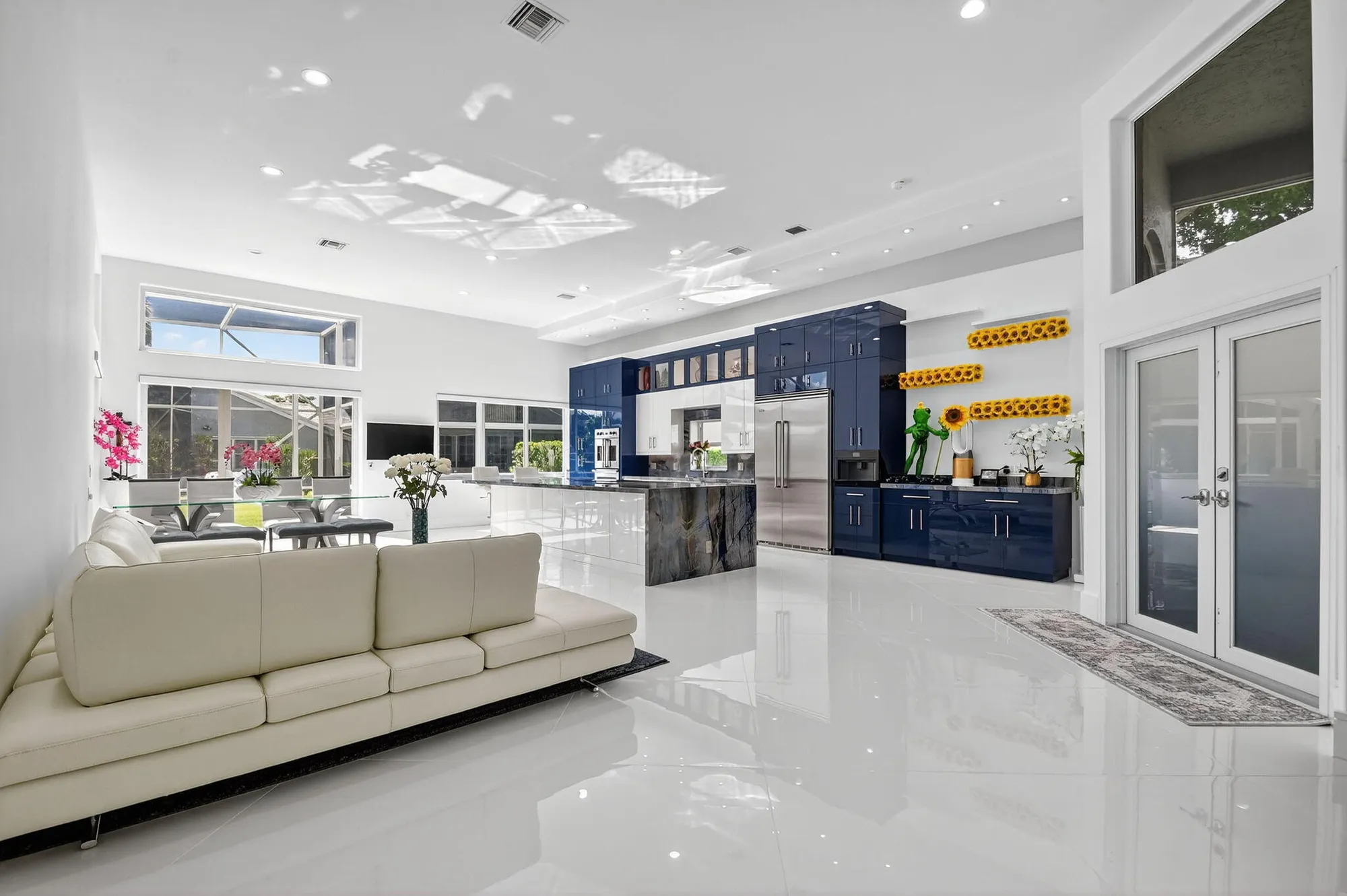 Property Slideshow image 23 of 111 | 6430 three lakes ln, Boynton Beach, FL, 33437