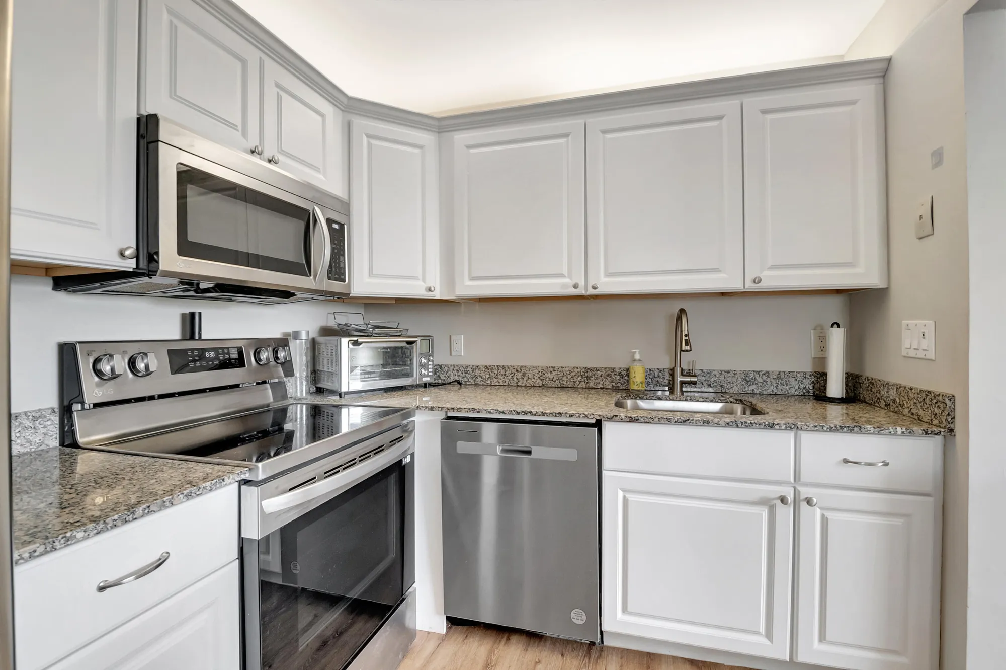 Property Slideshow image 11 of 64 | 195 monaco e unit e, Delray Beach, FL, 33446