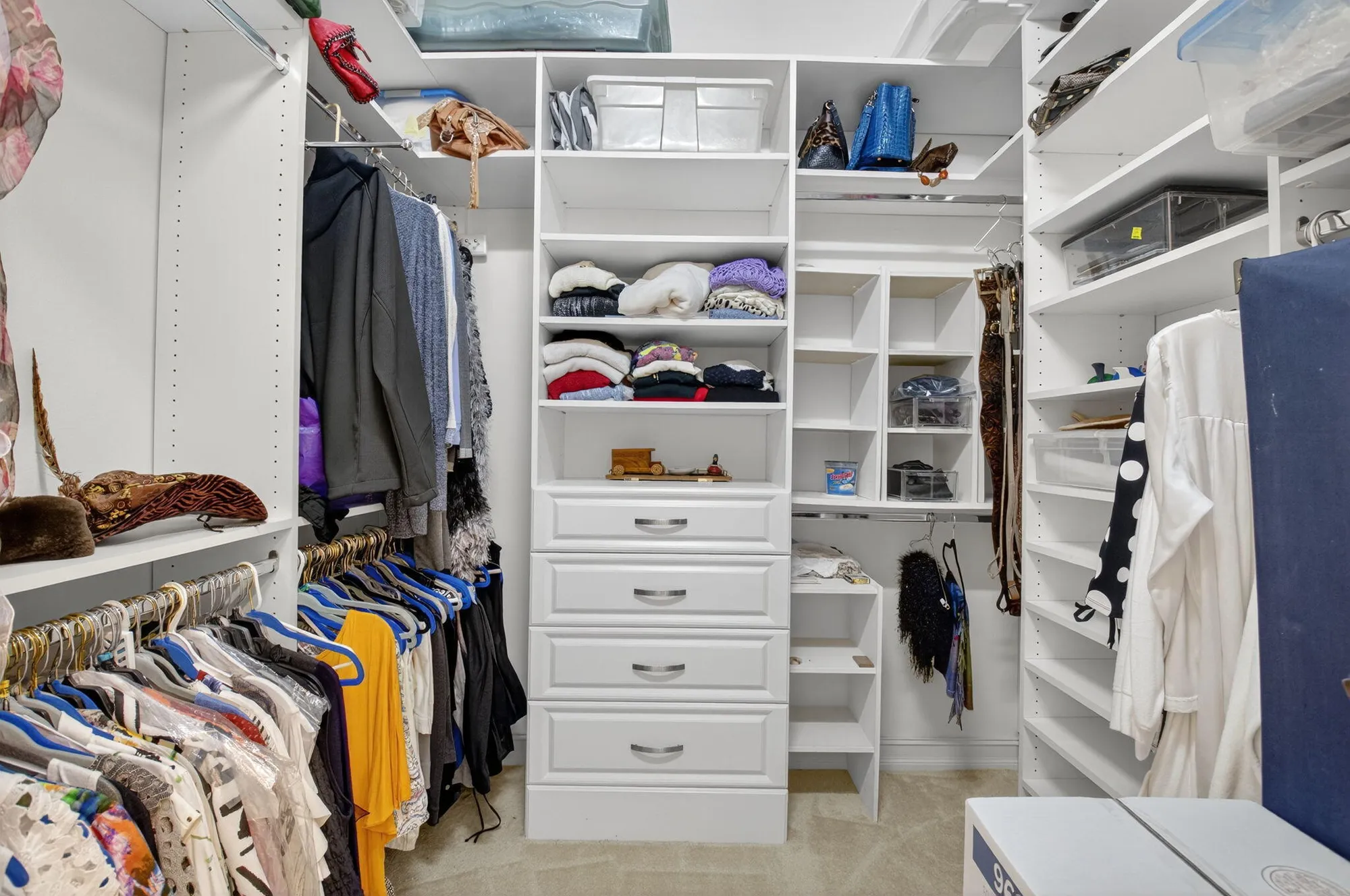 Property Slideshow image 28 of 72 | 9237 isles cay dr, Delray Beach, FL, 33446