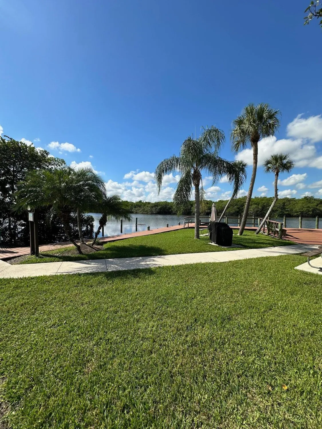 Property Slideshow image 21 of 35 | 301 sw south river dr 204, Stuart, FL, 34997