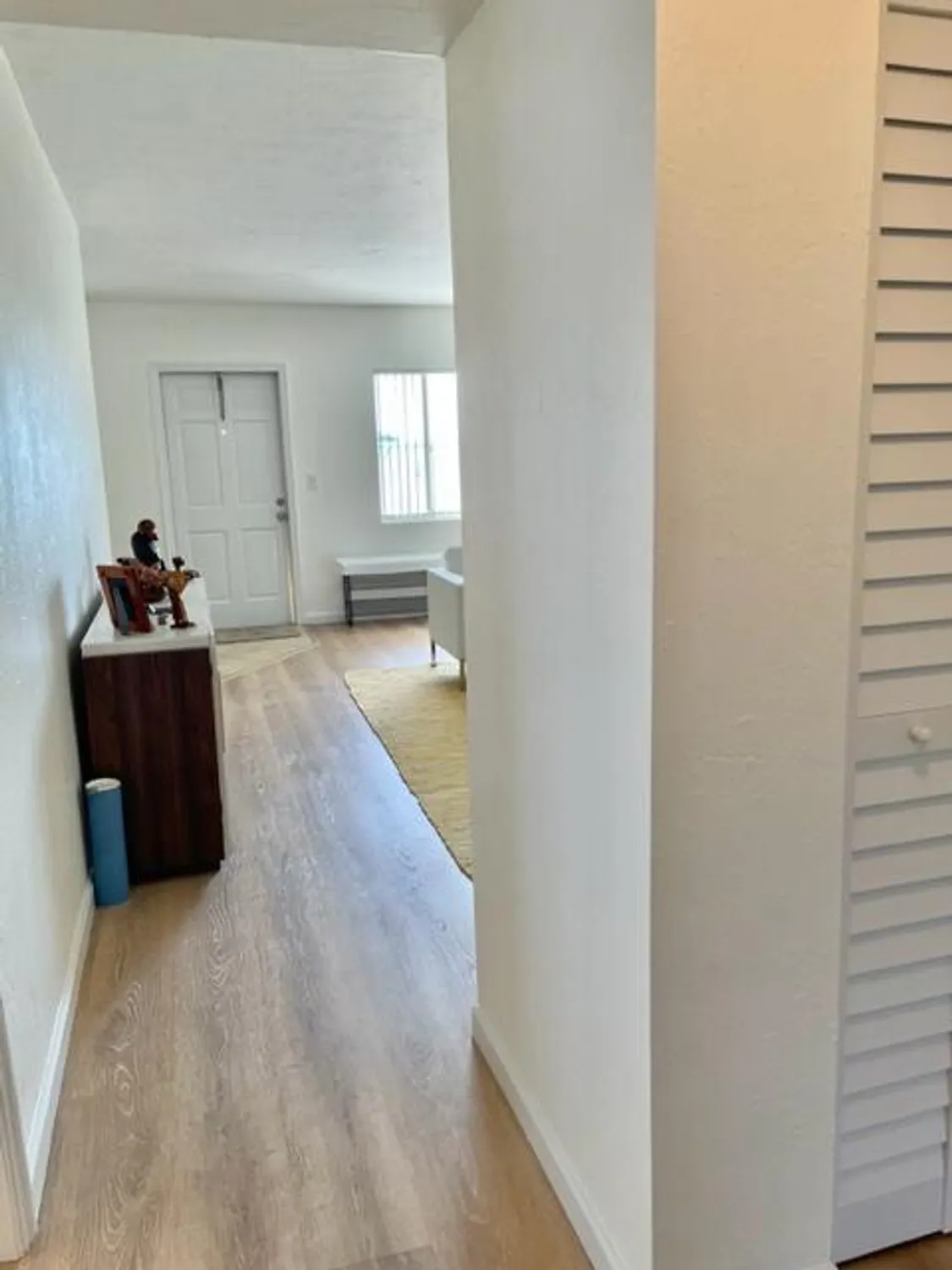 Property Slideshow image 10 of 36 | 2840 cynthia ln apt 202, Lake Worth Beach, FL, 33461