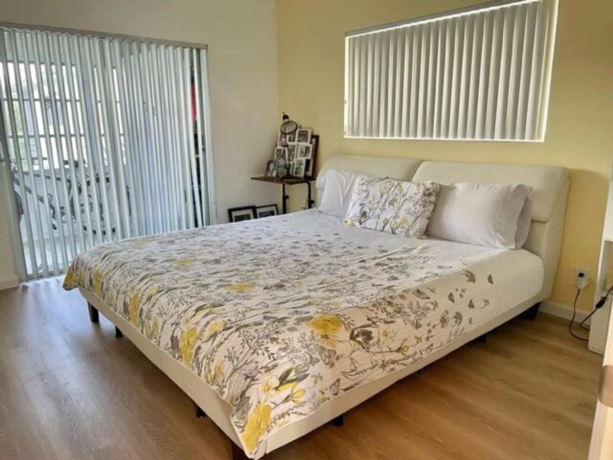 Property Slideshow image 20 of 36 | 2840 cynthia ln apt 202, Lake Worth Beach, FL, 33461